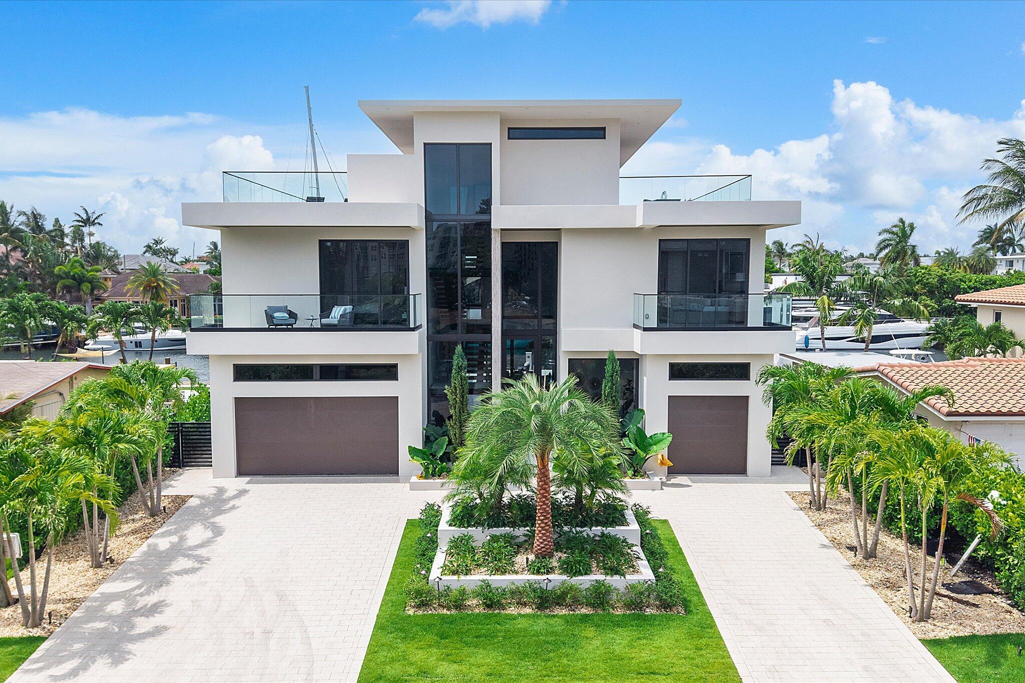 LAUDERDALE HARBORS SECTION - Residential