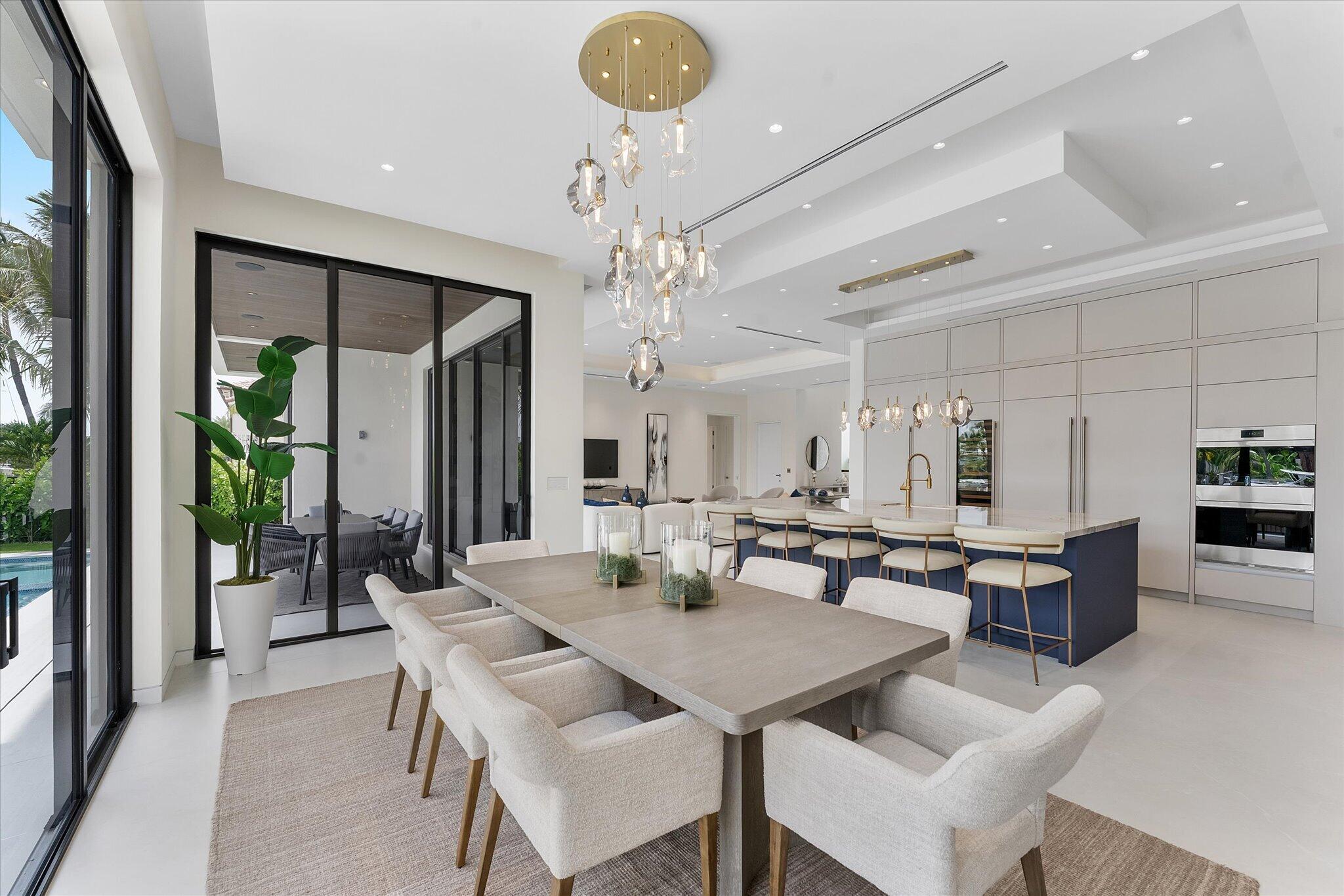 LAUDERDALE HARBORS SECTION - Residential