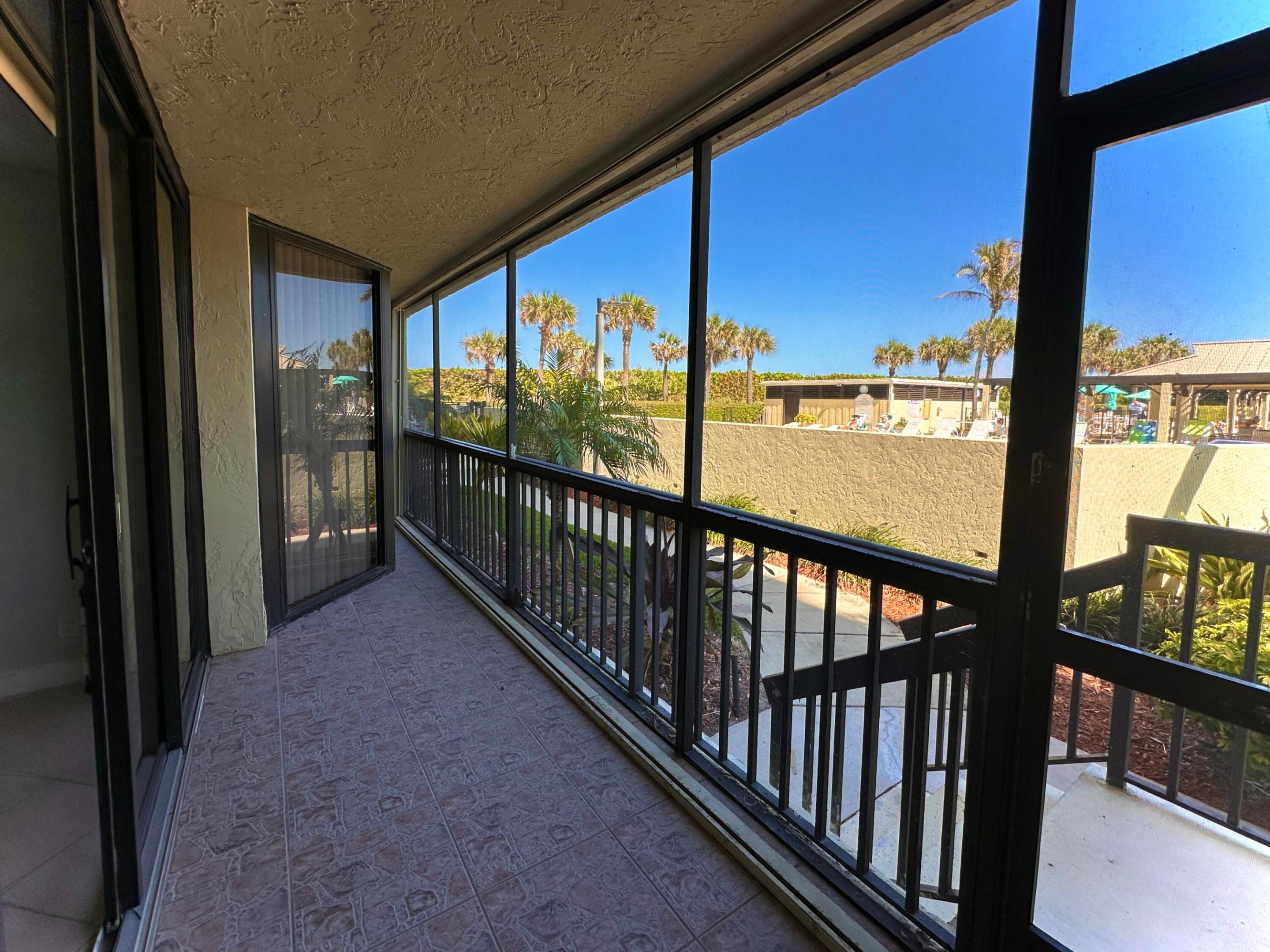 ISLANDIA II CONDOMINIUM - Residential