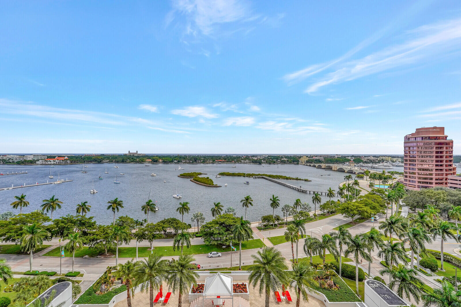 Large double unit. A unique opportunity to renovate and live in this condominium residence. More than 4,000 square feet with a sensible floor plan overlooking the Intracoastal, ocean and downtown city area. A full service building featuring two pools, large exercise facility, 24 hour security, valet parking and more. Great opportunity.