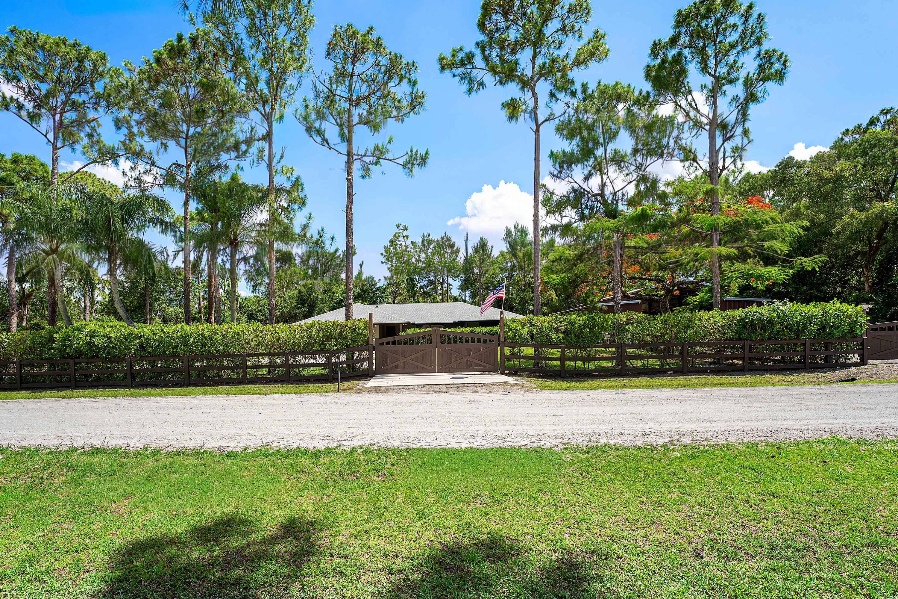 Loxahatchee - Residential