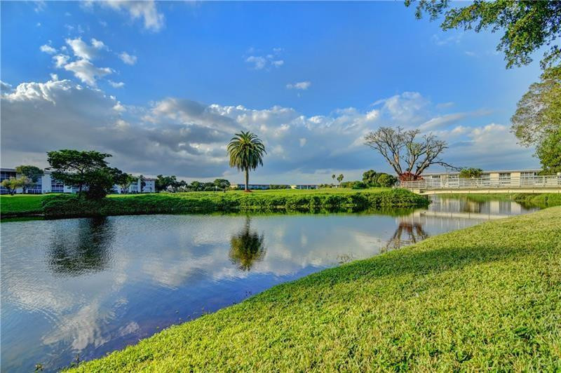 WYNMOOR GOLF VILLAGE - Residential