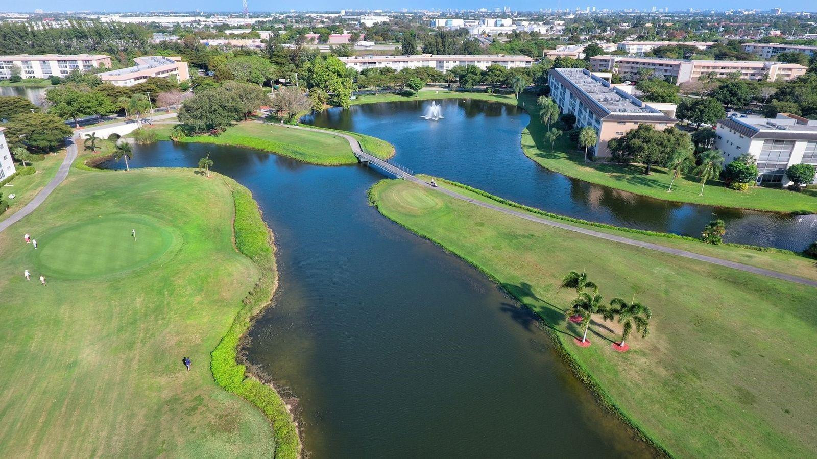 WYNMOOR GOLF VILLAGE - Residential