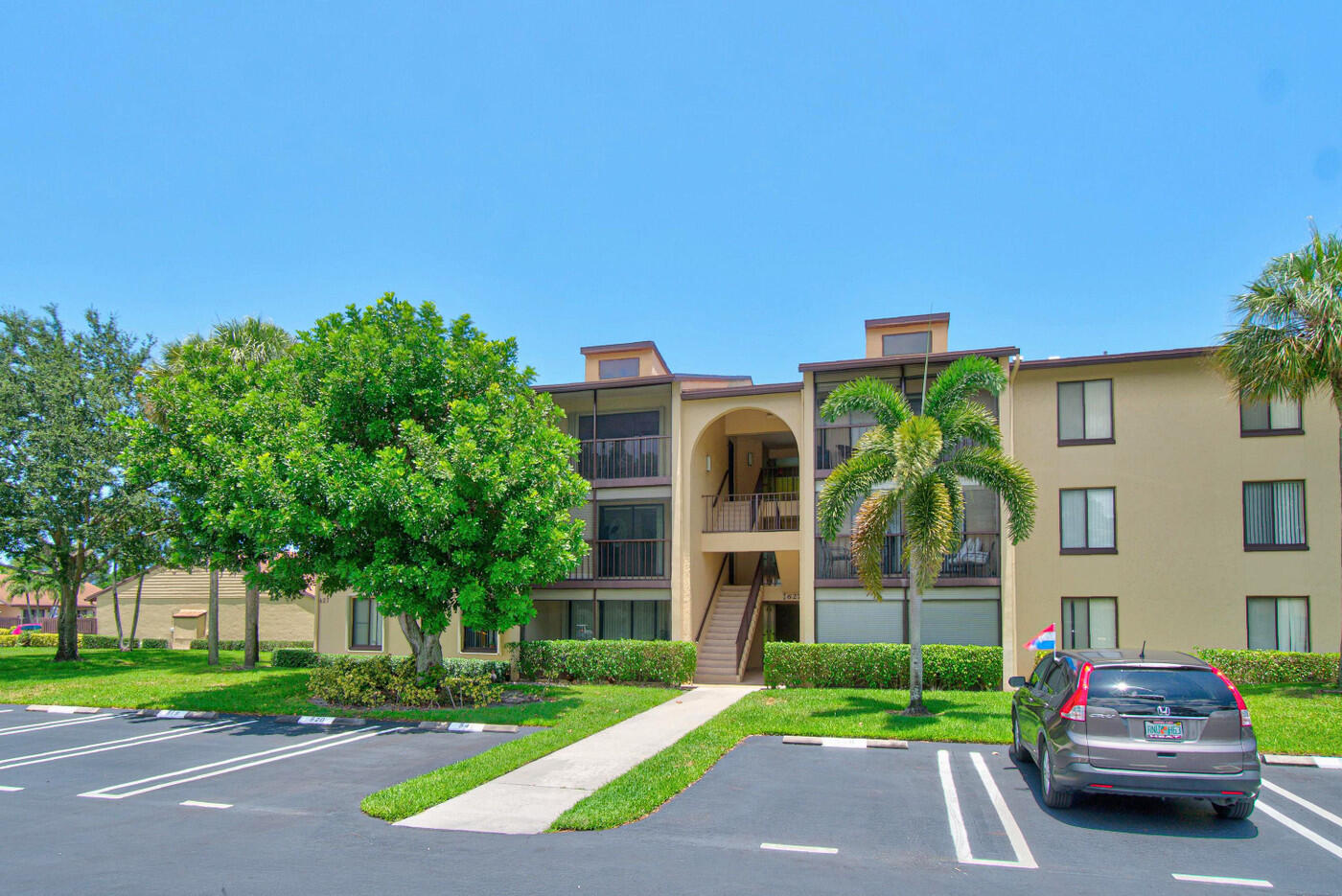 PINE RIDGE NORTH II CONDO - Residential