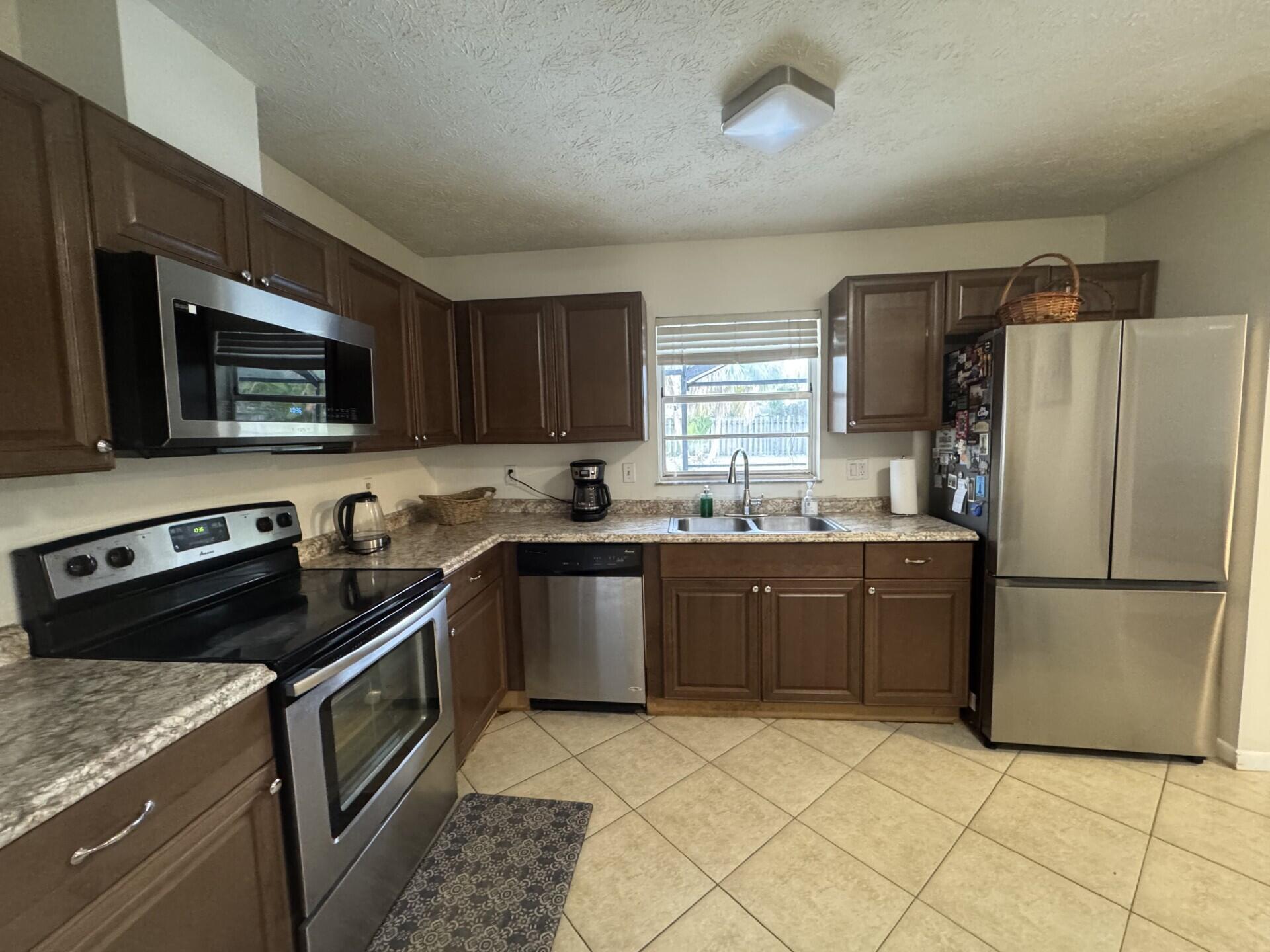 PORT ST LUCIE SECTION 3 - Residential