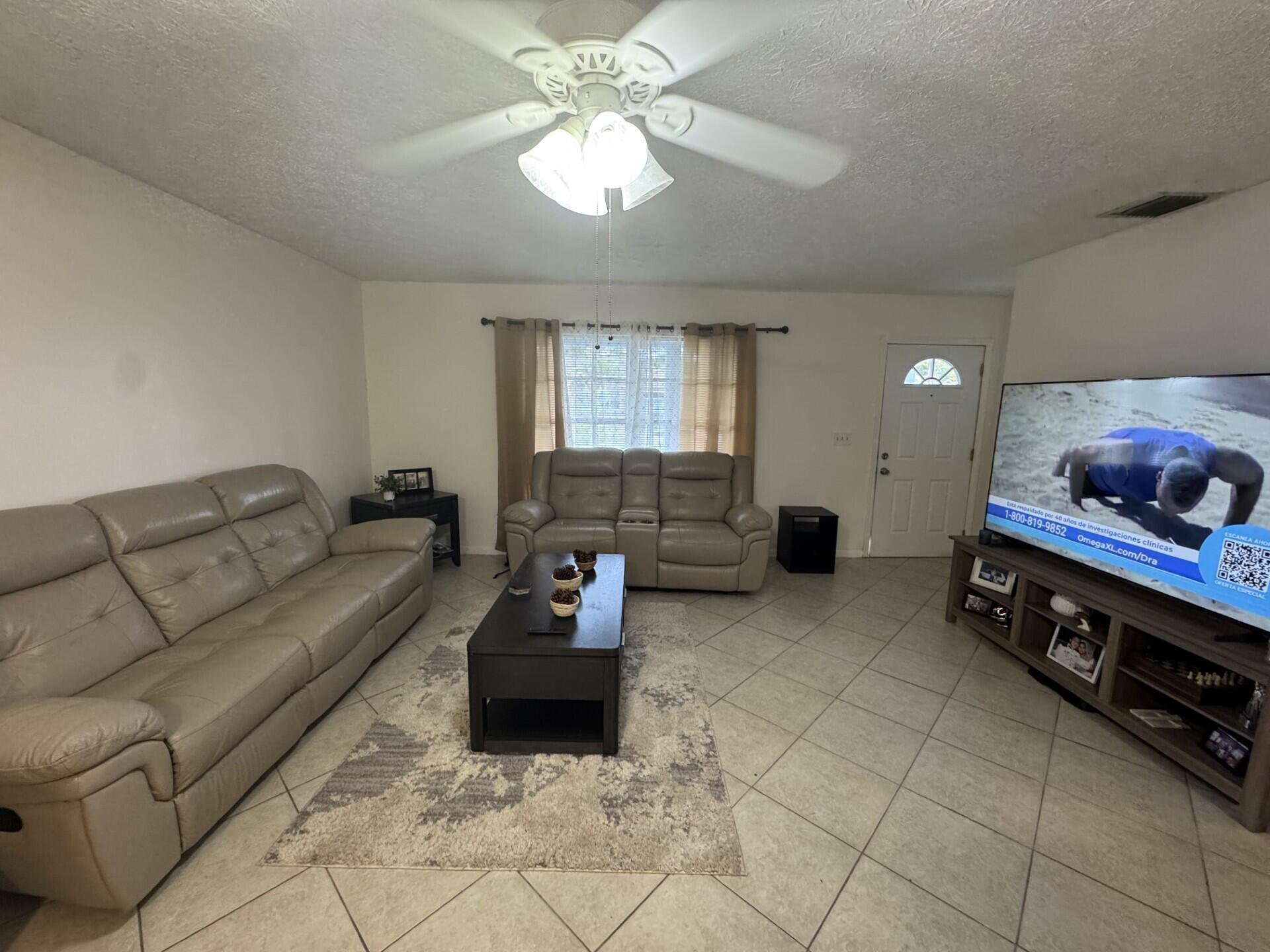 PORT ST LUCIE SECTION 3 - Residential