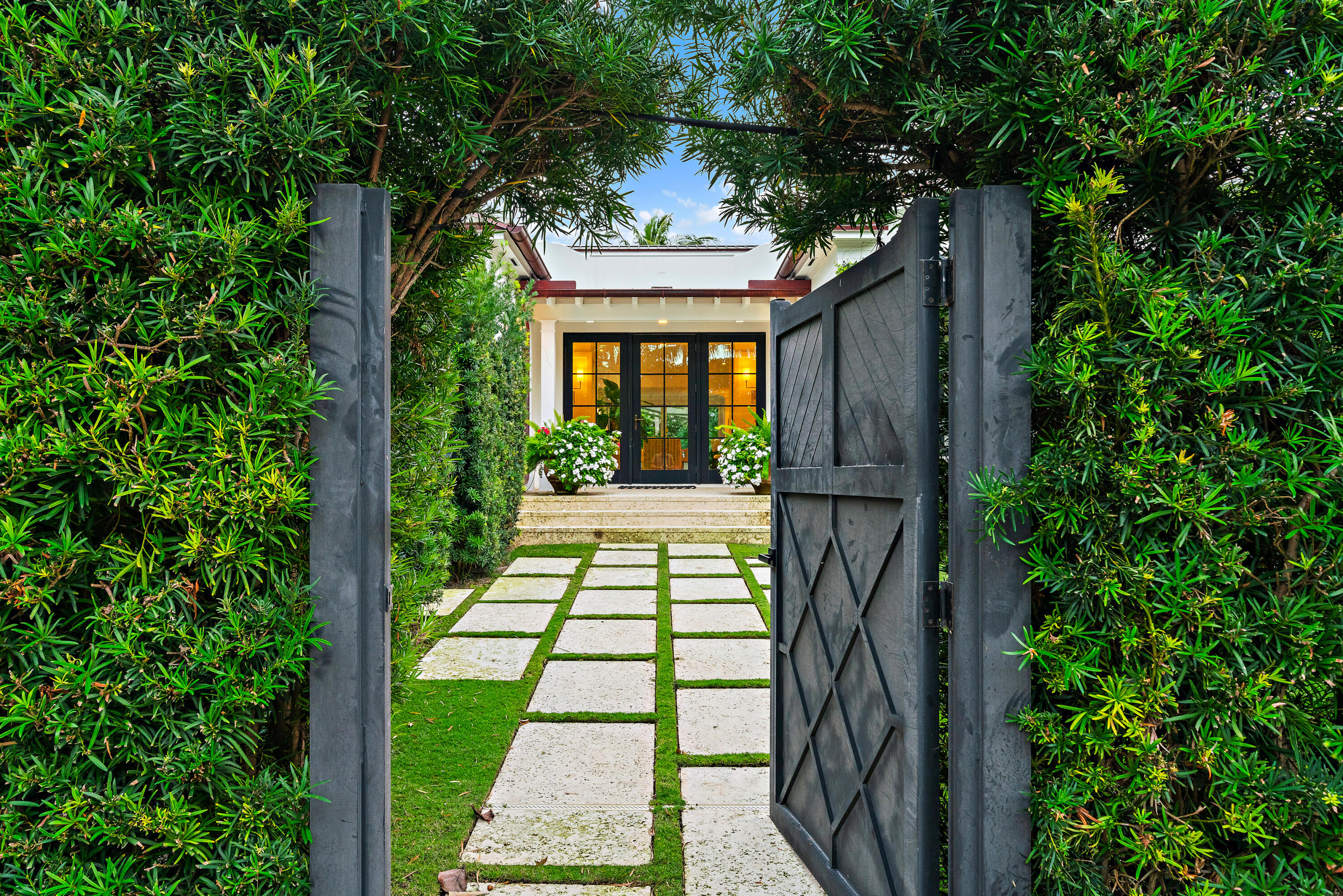 ROYAL PARK - Residential