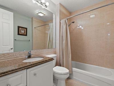 HARBOUR ISLE AT HUTCHINSON ISLAND EAST - Residential