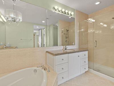 HARBOUR ISLE AT HUTCHINSON ISLAND EAST - Residential