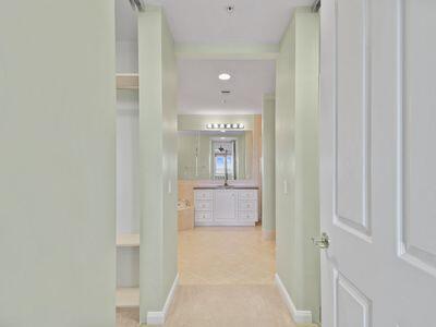 HARBOUR ISLE AT HUTCHINSON ISLAND EAST - Residential