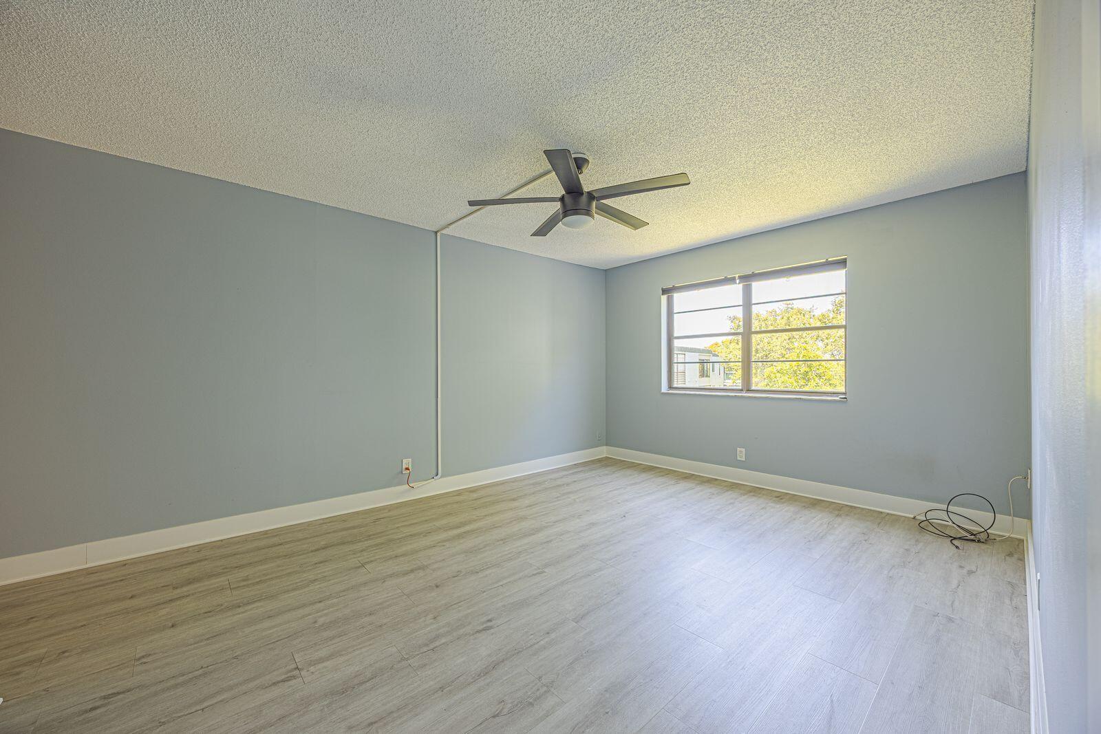 ISLE OF SANDALFOOT CONDO - Residential