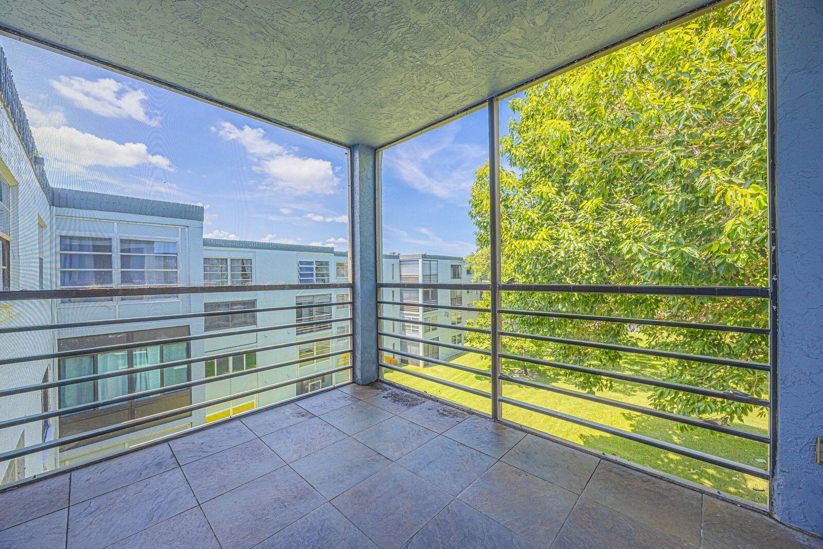 ISLE OF SANDALFOOT CONDO - Residential
