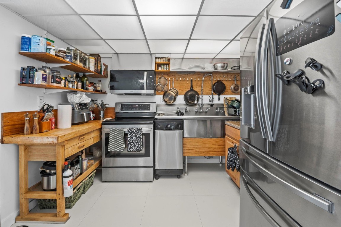 Reed East Condo - Residential