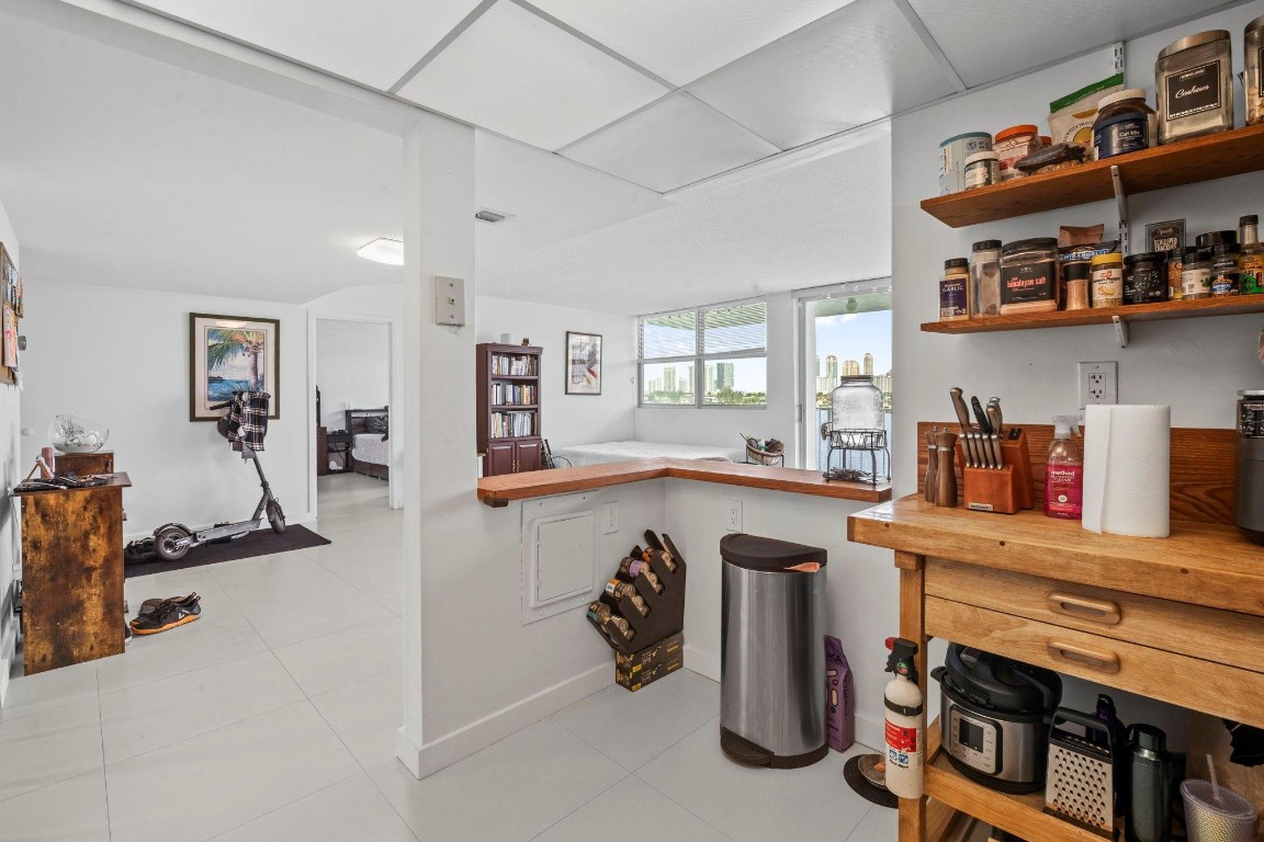 Reed East Condo - Residential