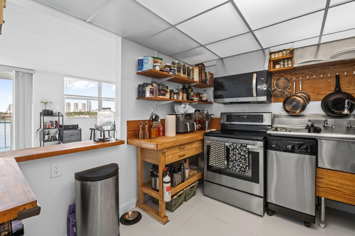 Reed East Condo - Residential