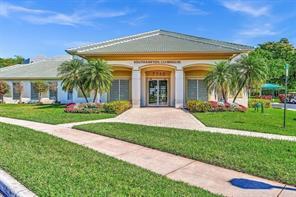 SOUTHAMPTON CONDOMINIUM - Residential