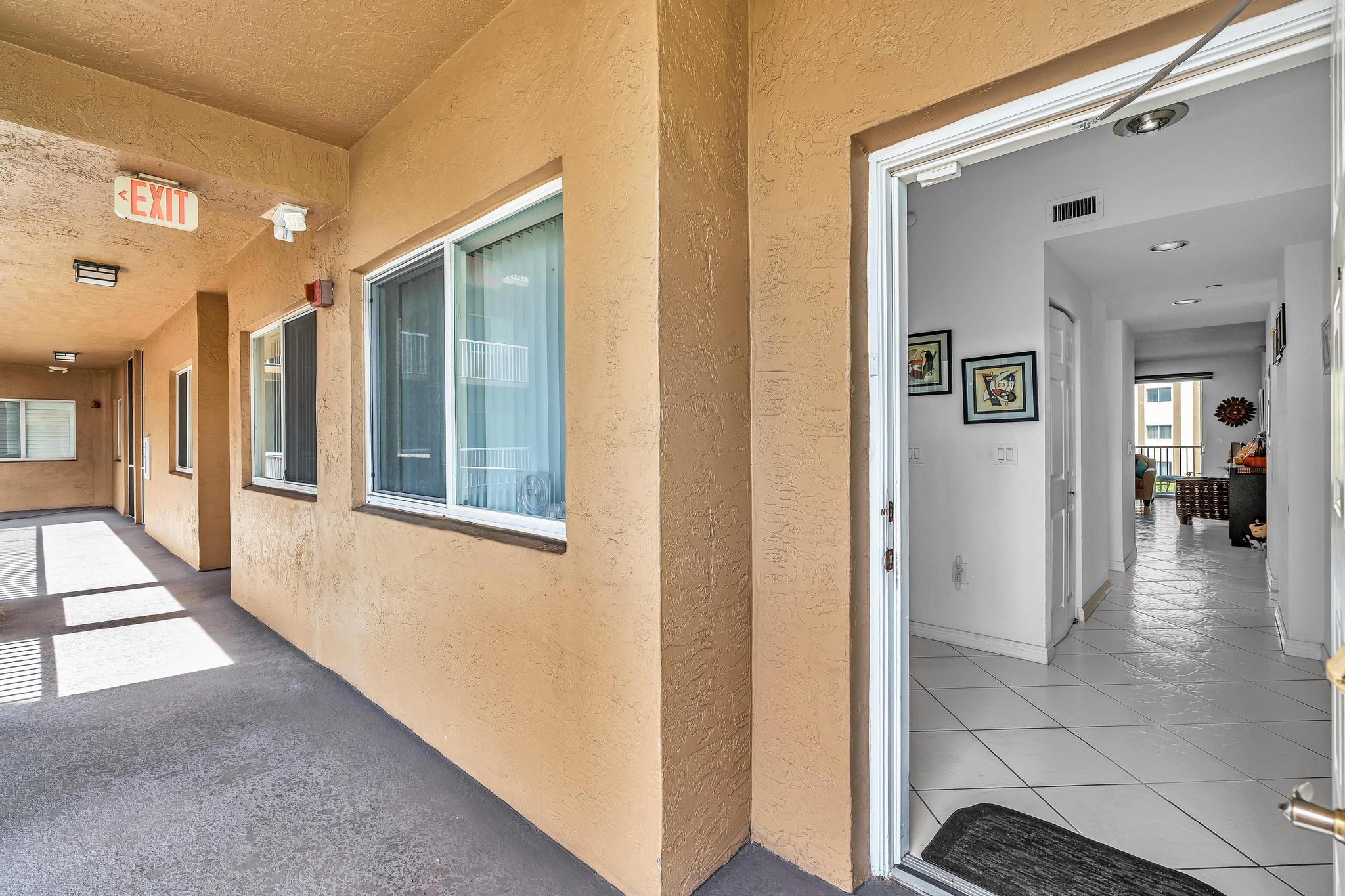 SOUTHAMPTON CONDOMINIUM - Residential