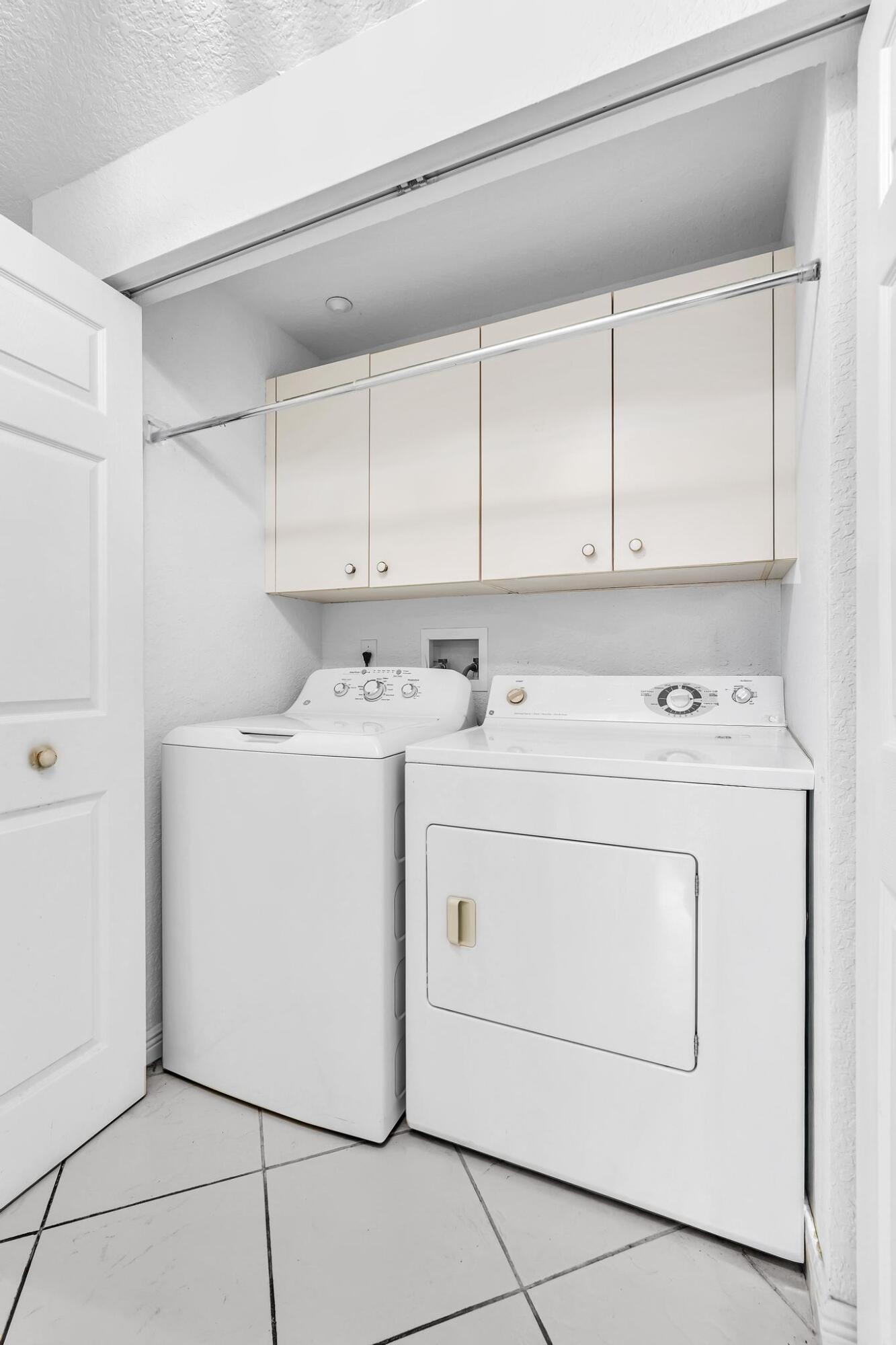 SOUTHAMPTON CONDOMINIUM - Residential