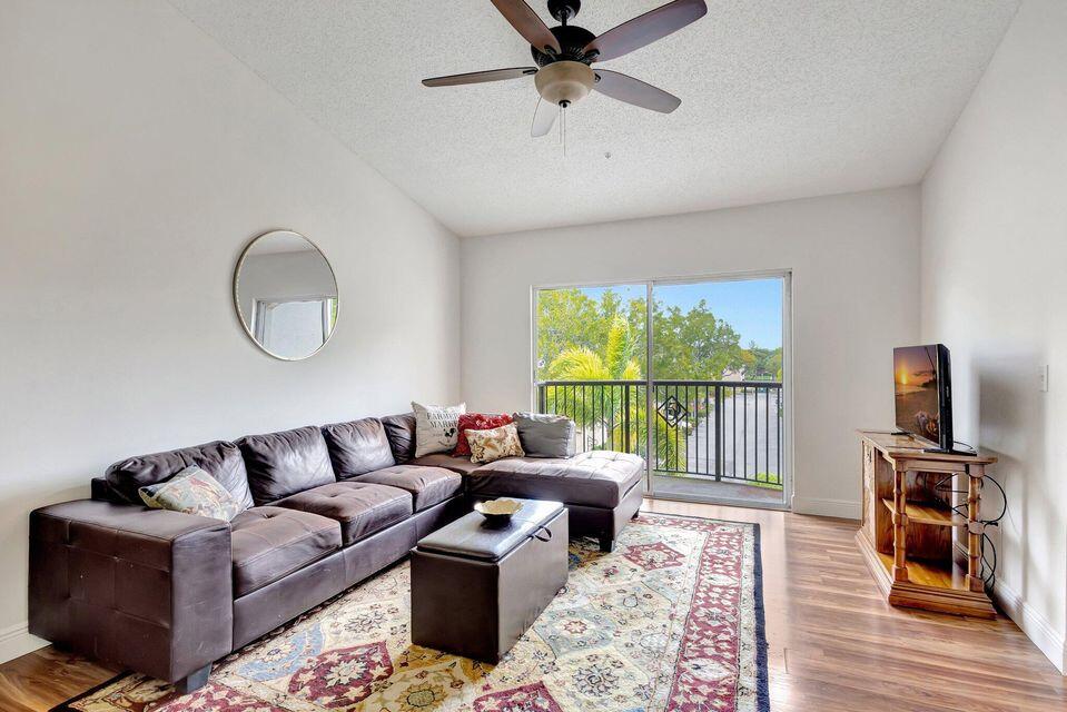 GRAND VIEW AT CRESTWOOD CONDO - Residential Lease