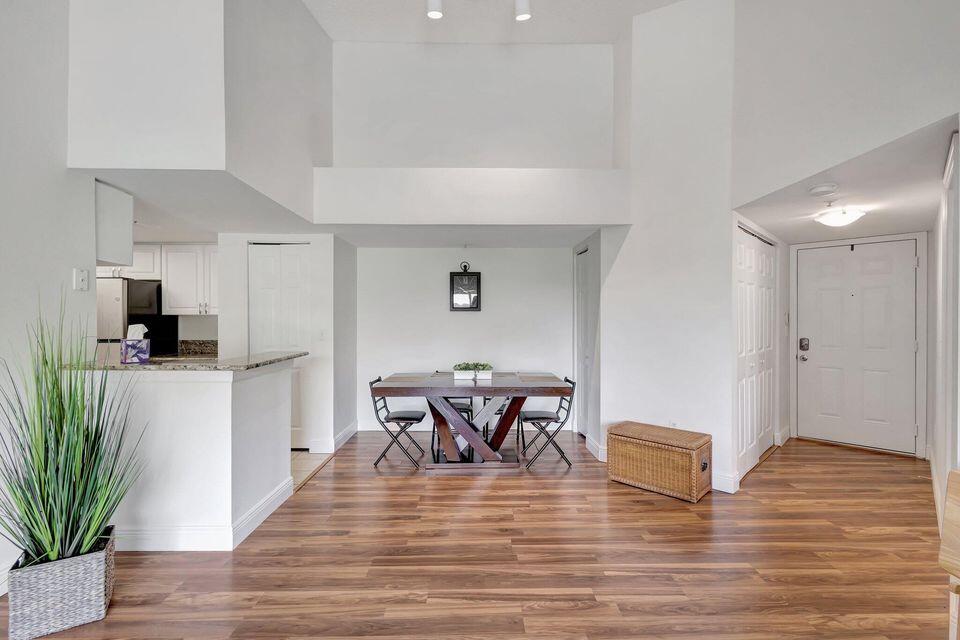 GRAND VIEW AT CRESTWOOD CONDO - Residential Lease
