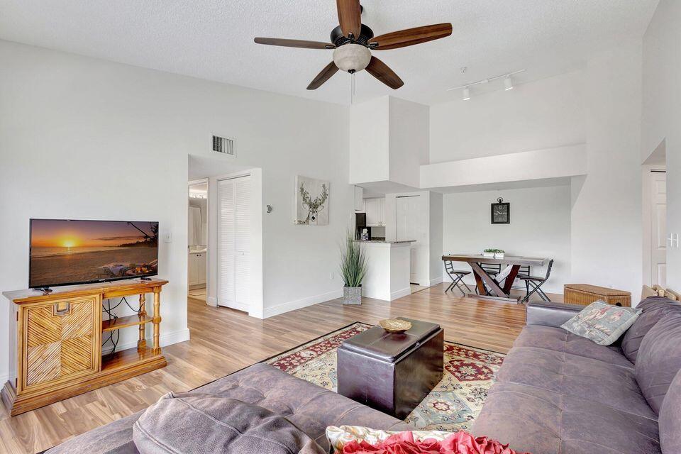GRAND VIEW AT CRESTWOOD CONDO - Residential Lease