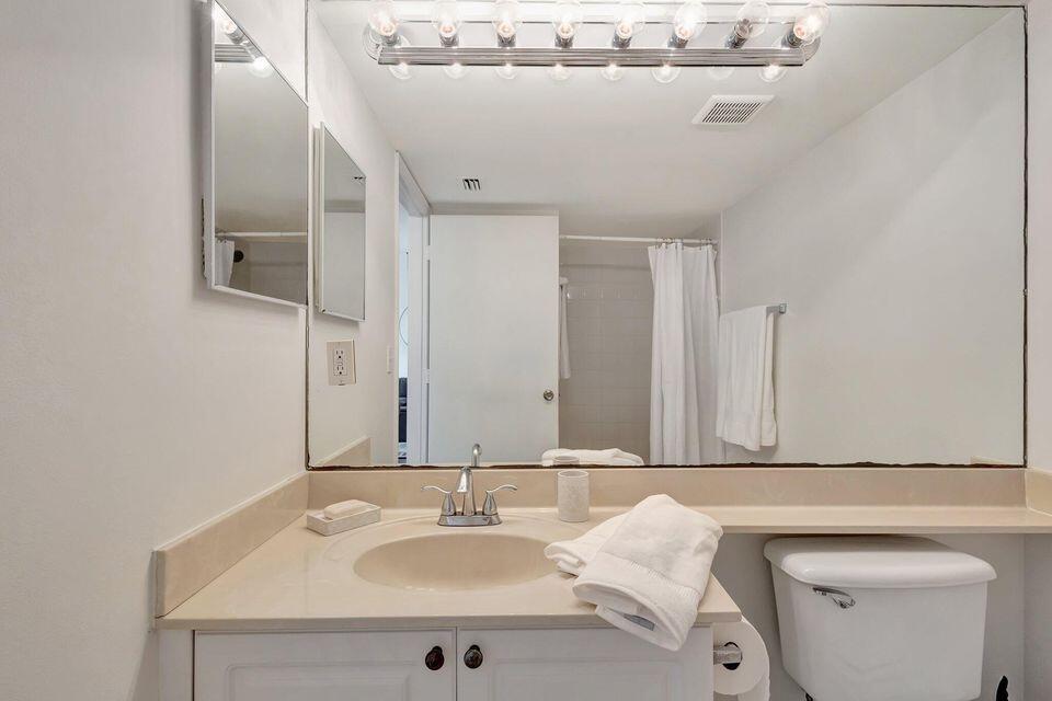 GRAND VIEW AT CRESTWOOD CONDO - Residential Lease