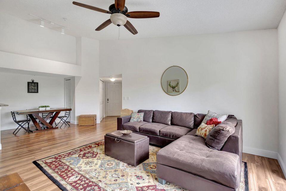 GRAND VIEW AT CRESTWOOD CONDO - Residential Lease
