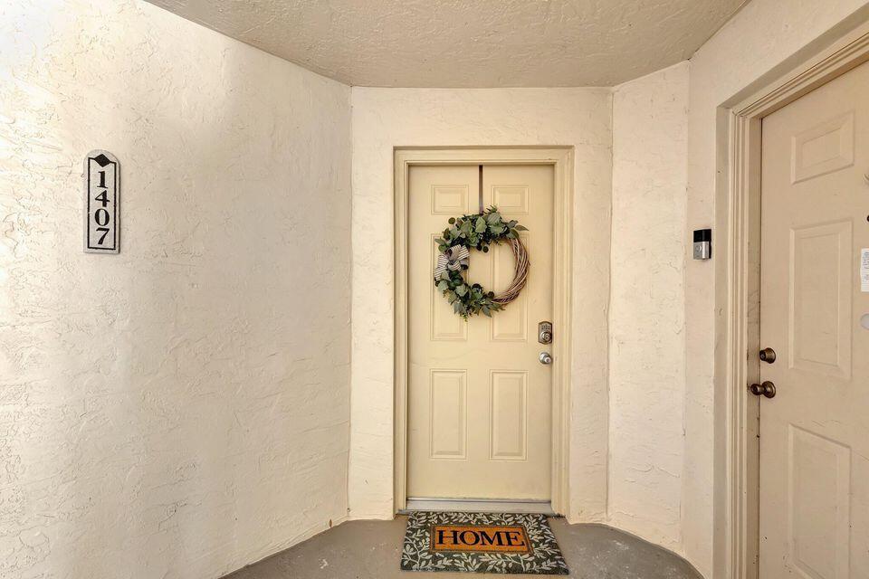 GRAND VIEW AT CRESTWOOD CONDO - Residential Lease