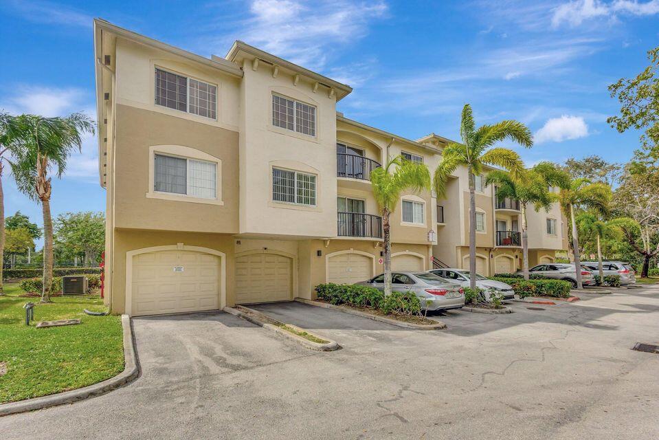 GRAND VIEW AT CRESTWOOD CONDO - Residential Lease