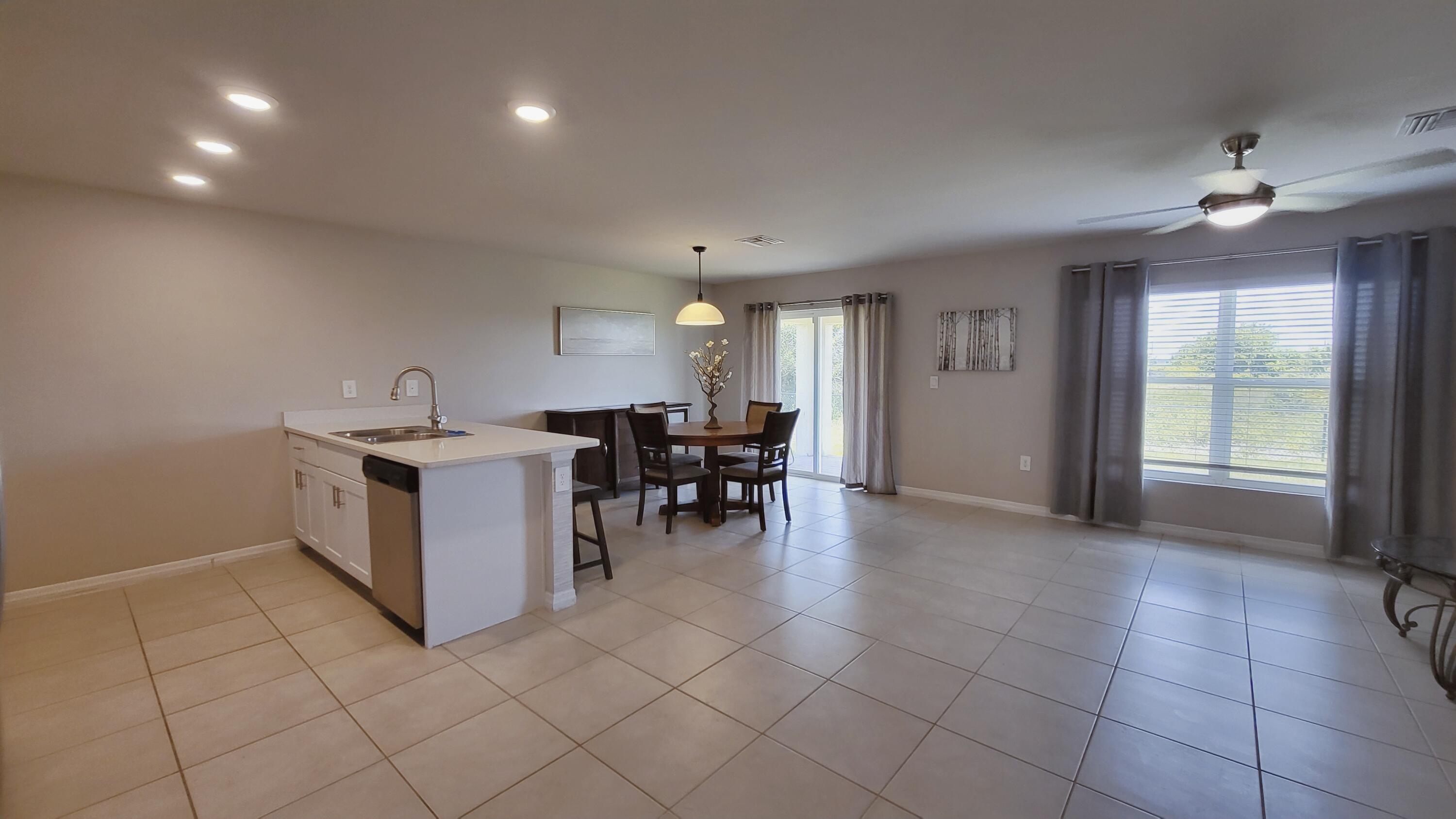 PORT LABELLE UNIT 12 - Residential