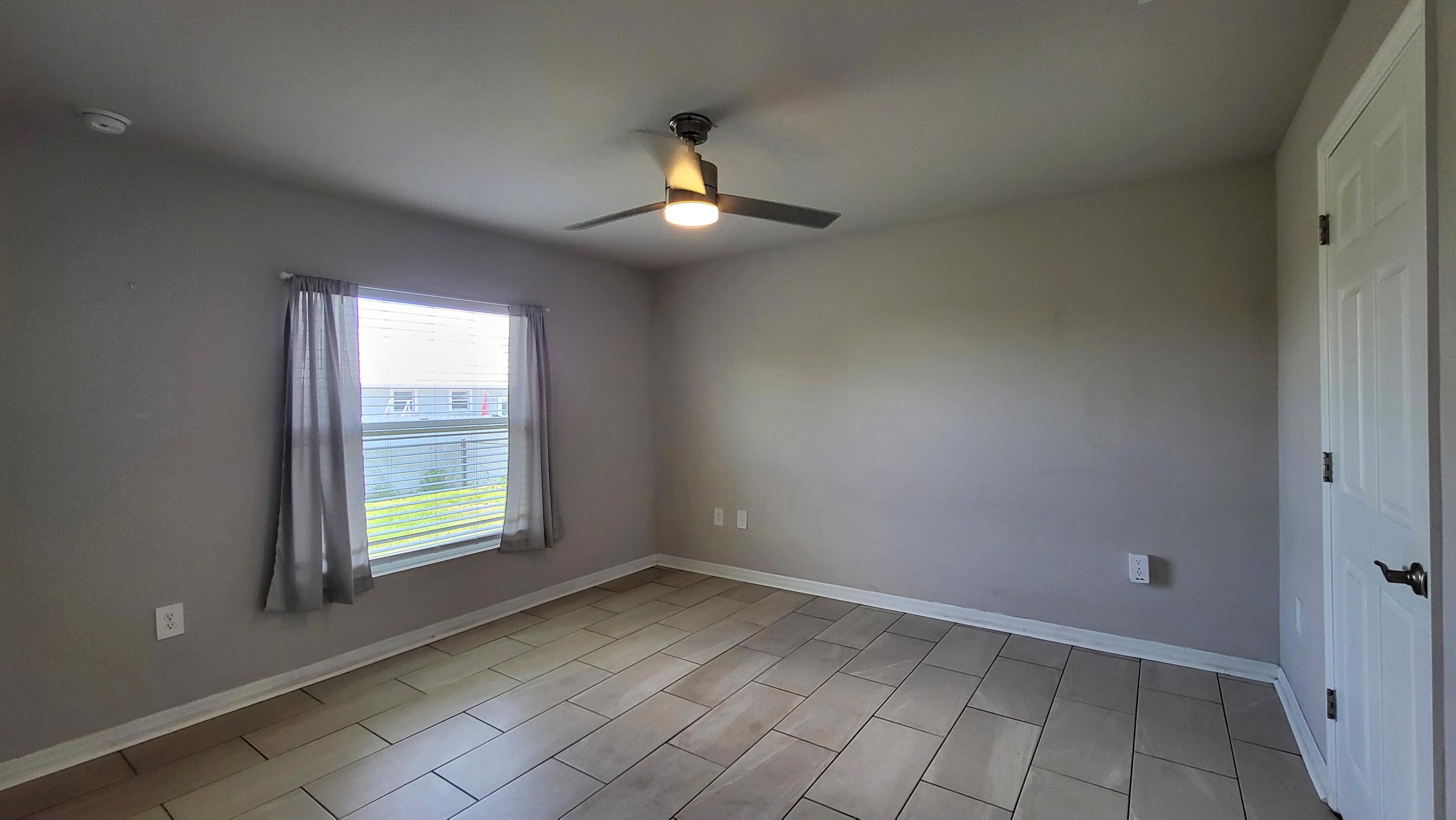 PORT LABELLE UNIT 12 - Residential