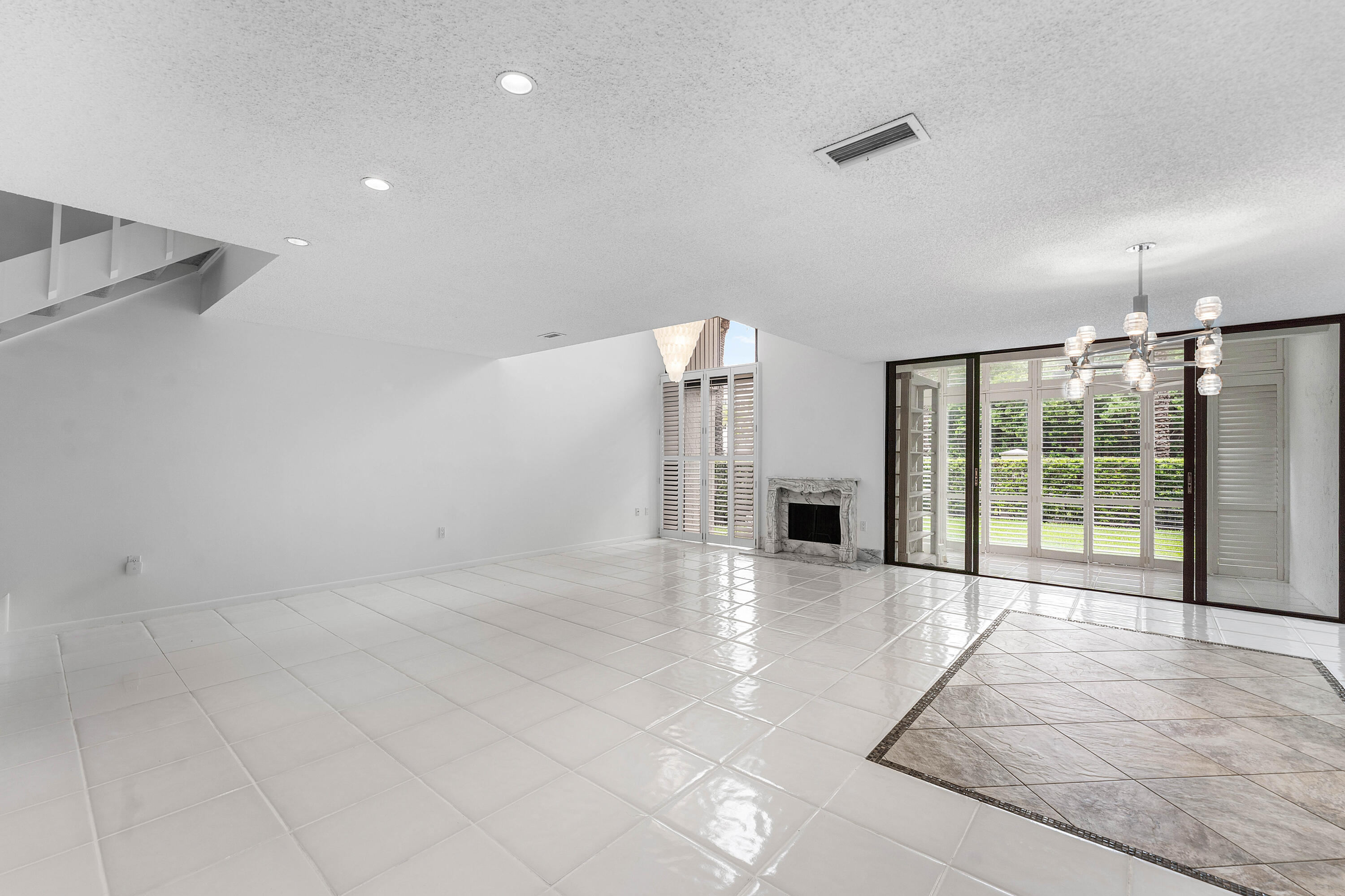 REGENCY HIGHLAND CLUB CONDO - Residential Lease