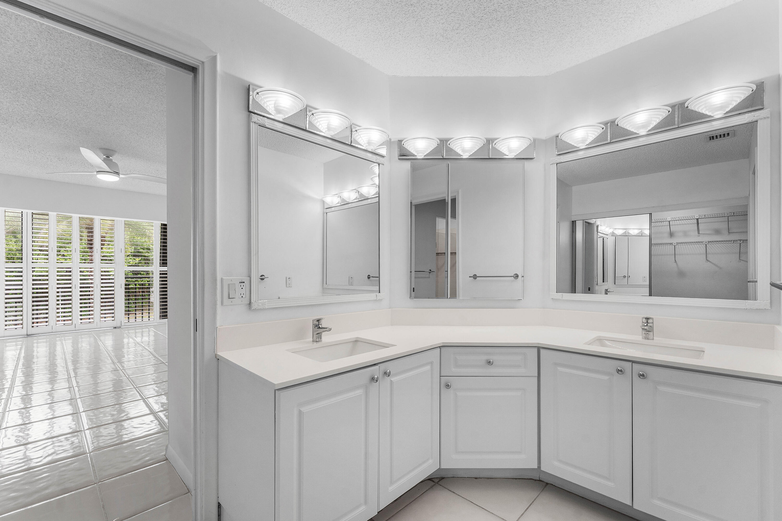 REGENCY HIGHLAND CLUB CONDO - Residential Lease