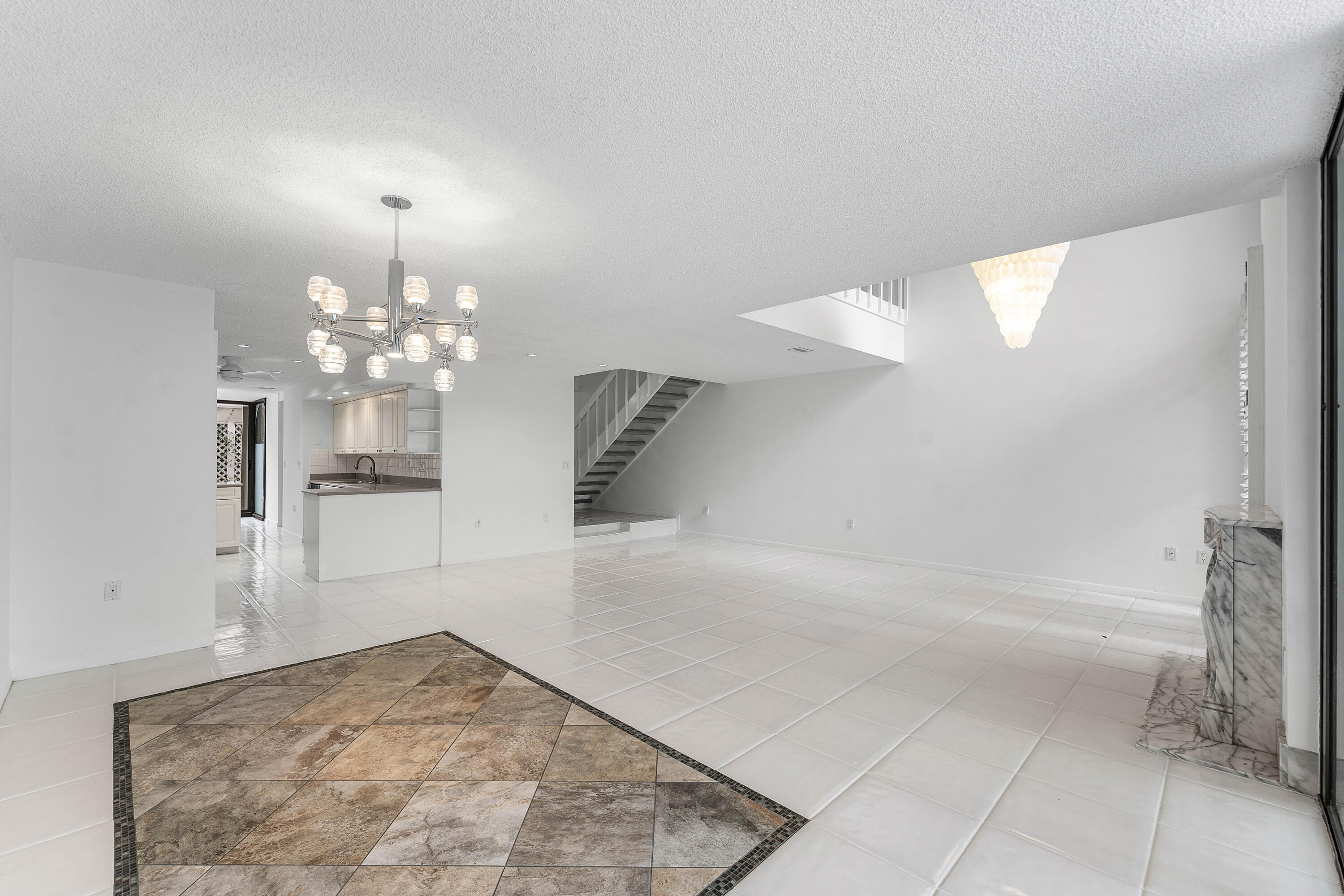 REGENCY HIGHLAND CLUB CONDO - Residential Lease