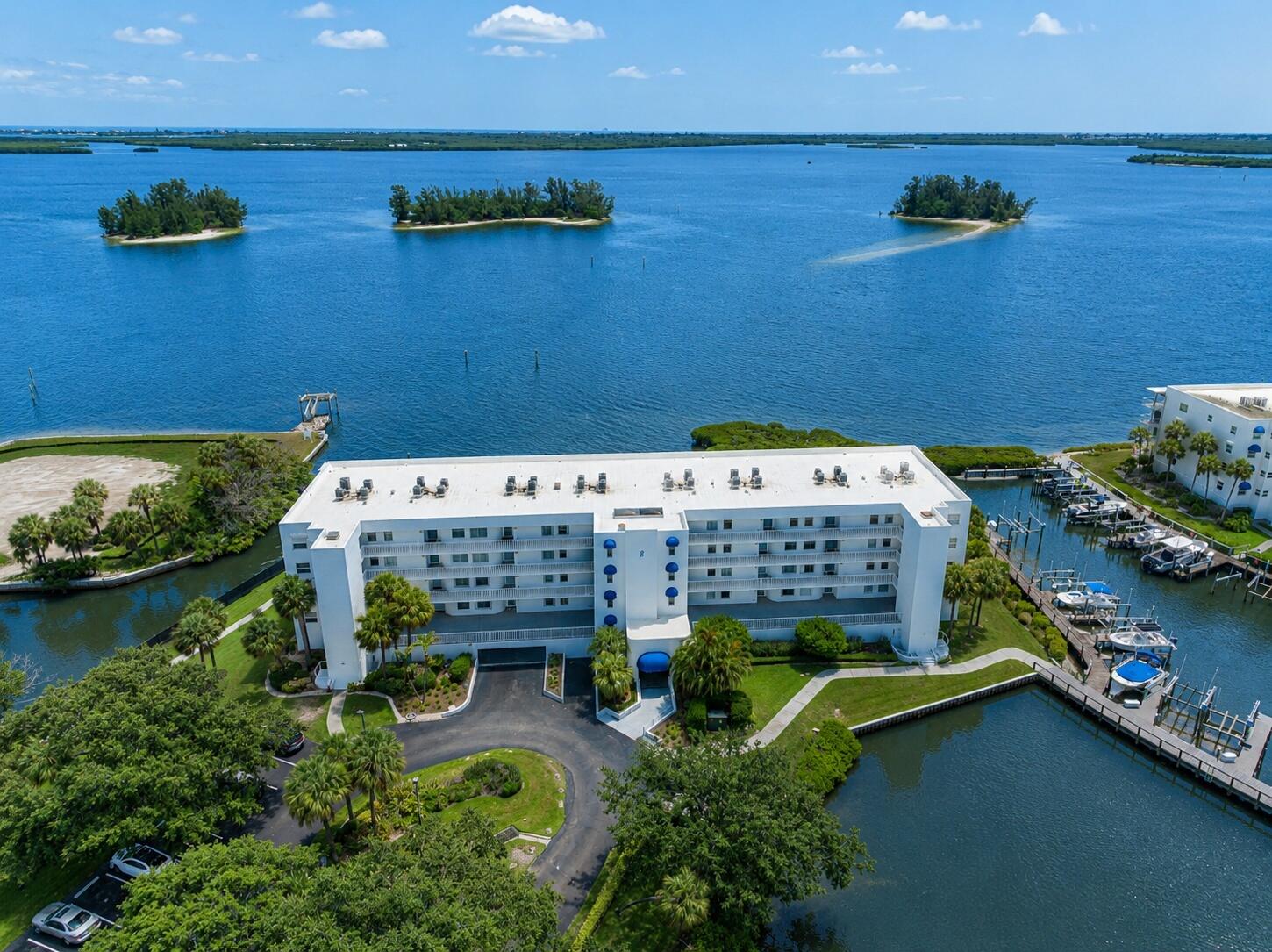 RIVER RUN E CONDO - Residential