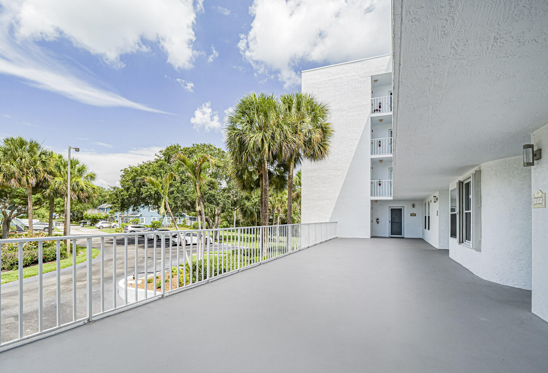 RIVER RUN E CONDO - Residential
