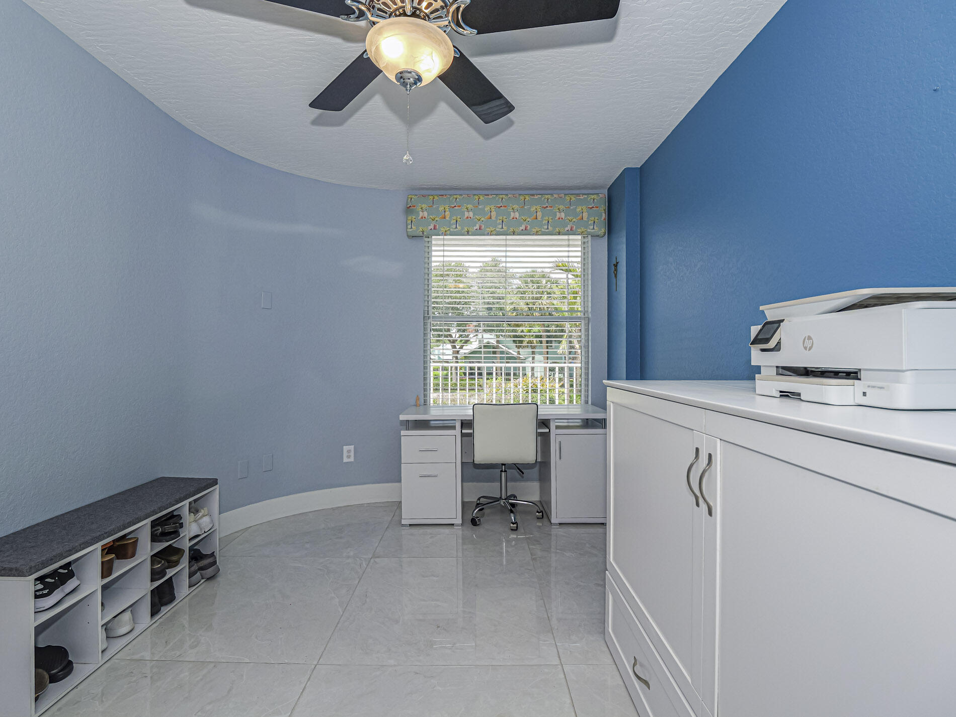 RIVER RUN E CONDO - Residential