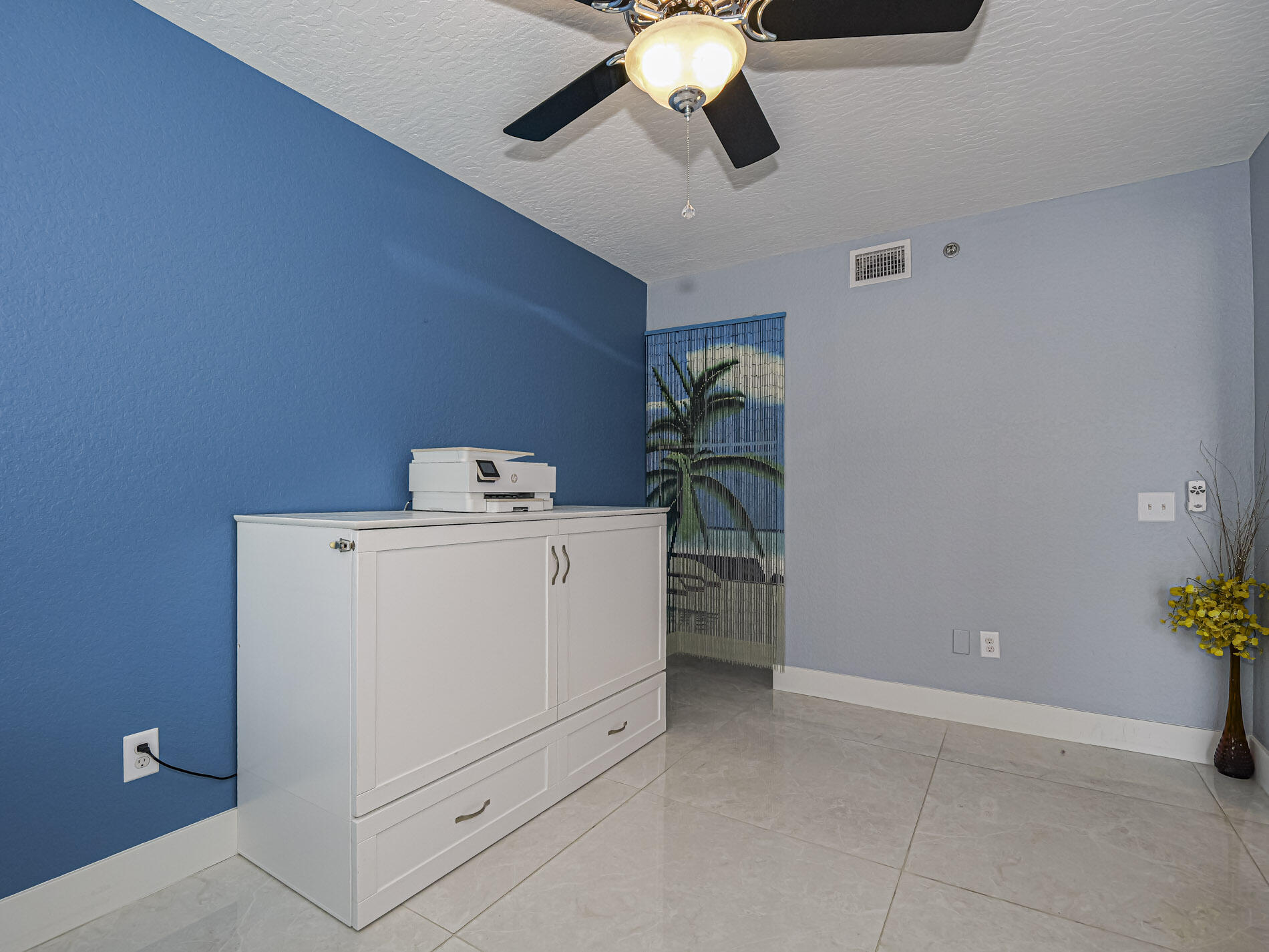 RIVER RUN E CONDO - Residential