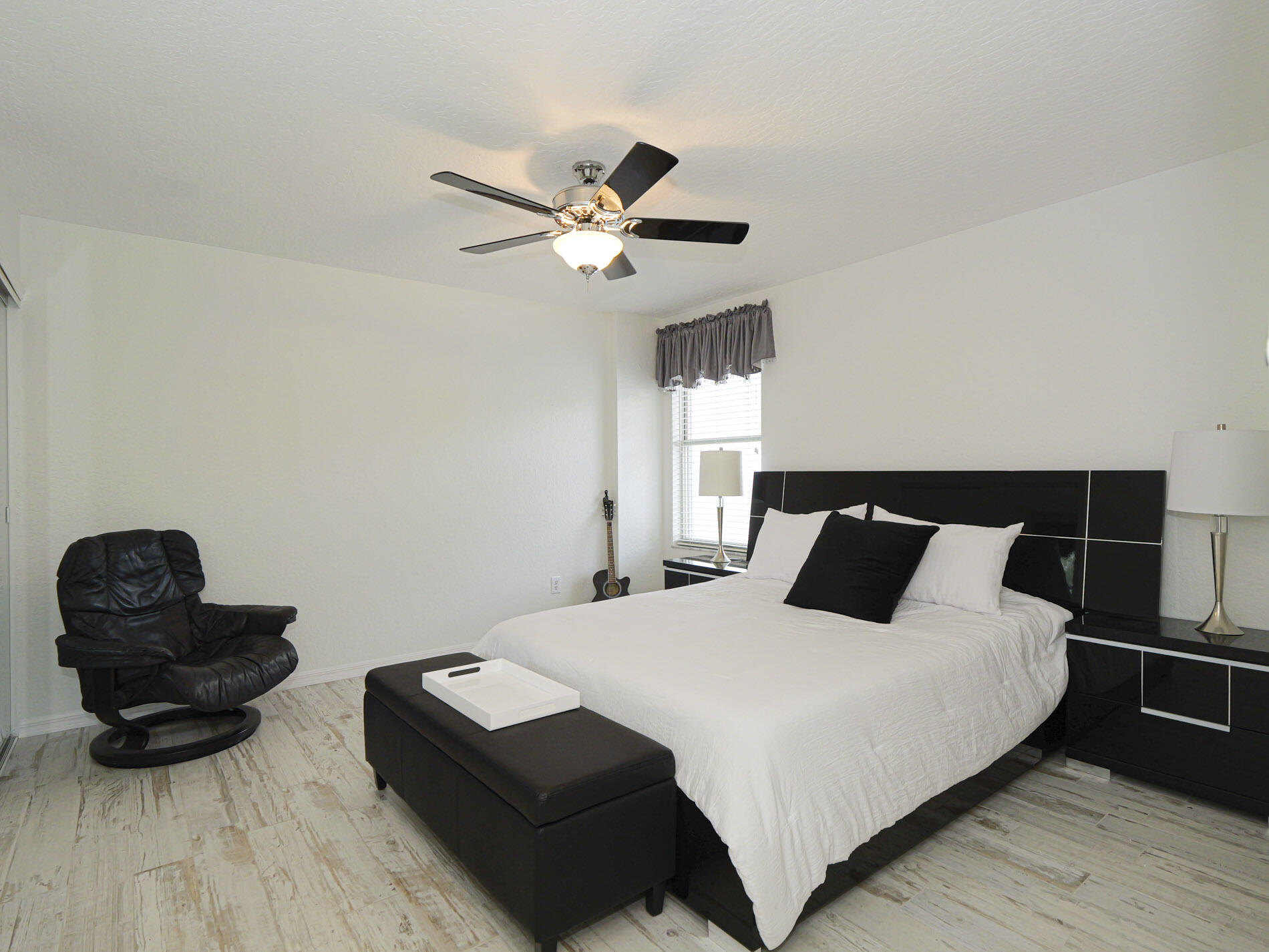 RIVER RUN E CONDO - Residential