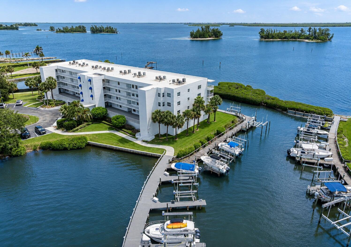 RIVER RUN E CONDO - Residential