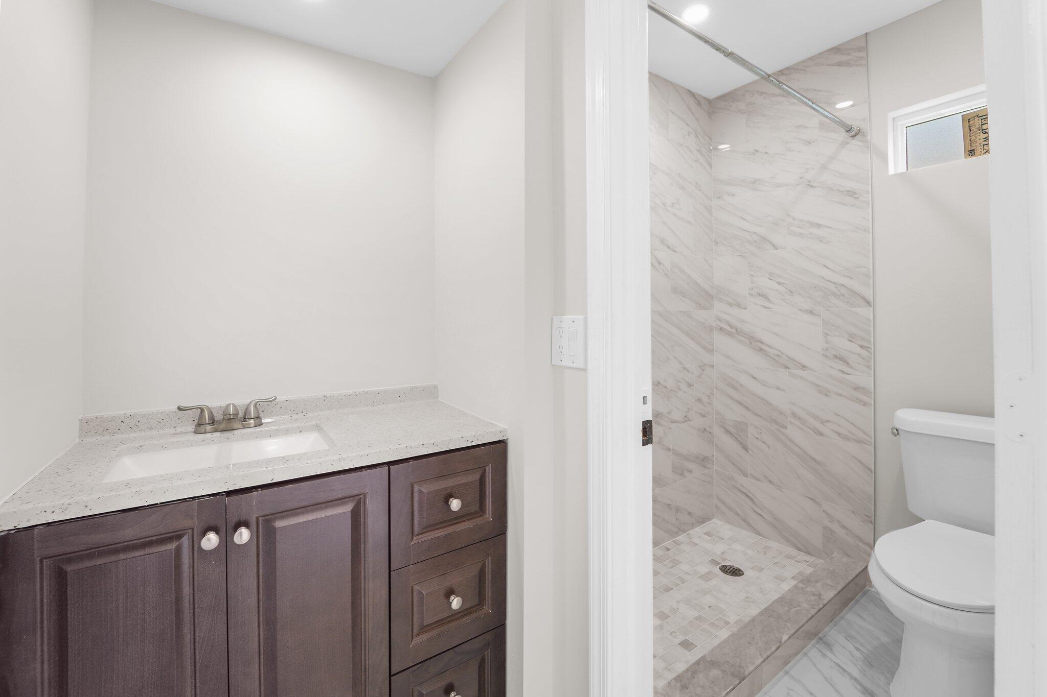 THORNHILL GREEN - Residential