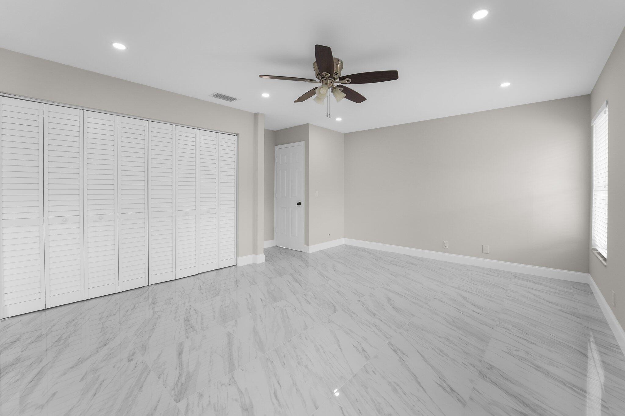 THORNHILL GREEN - Residential