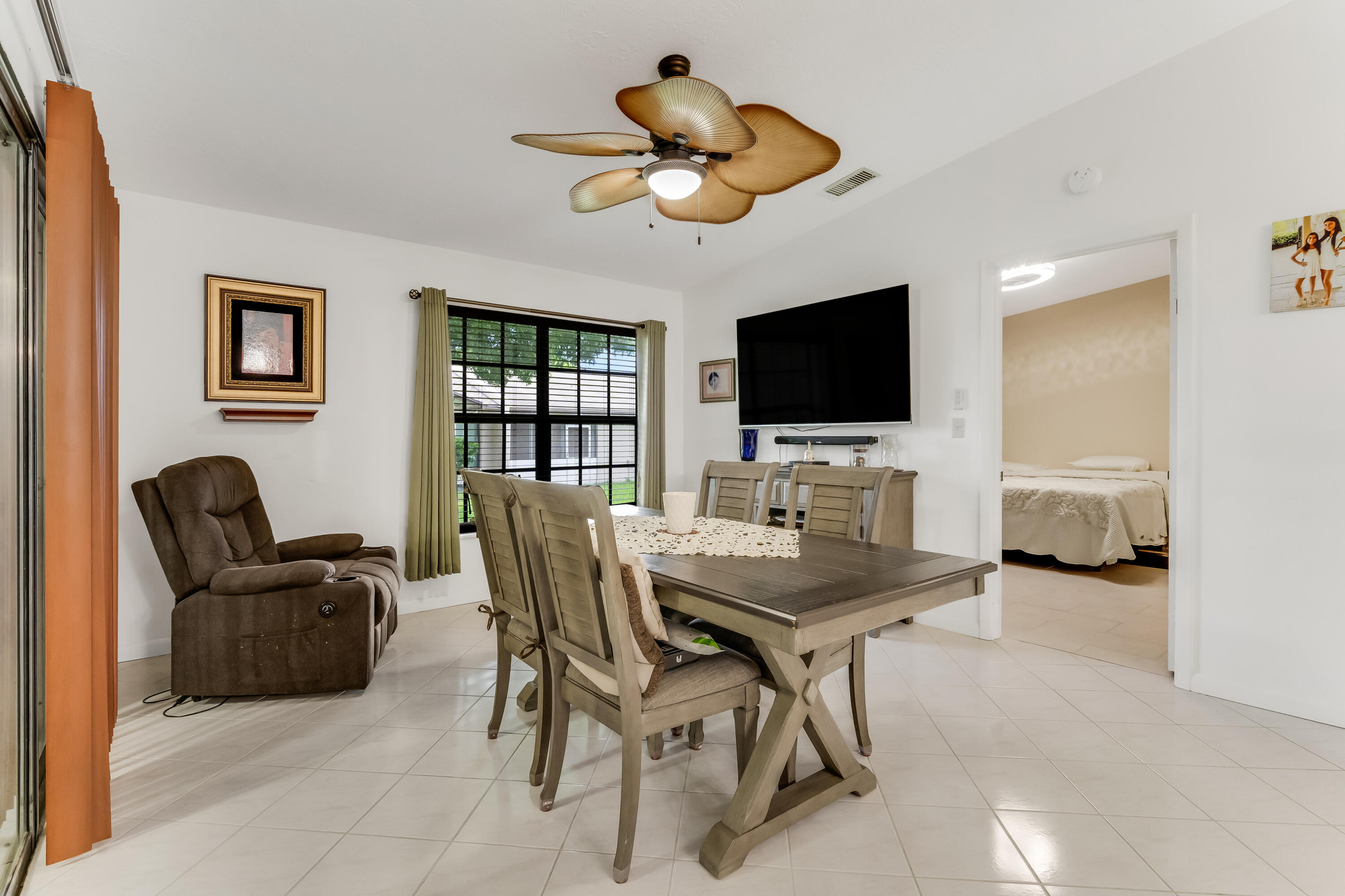 KINGS POINT 8 - Residential