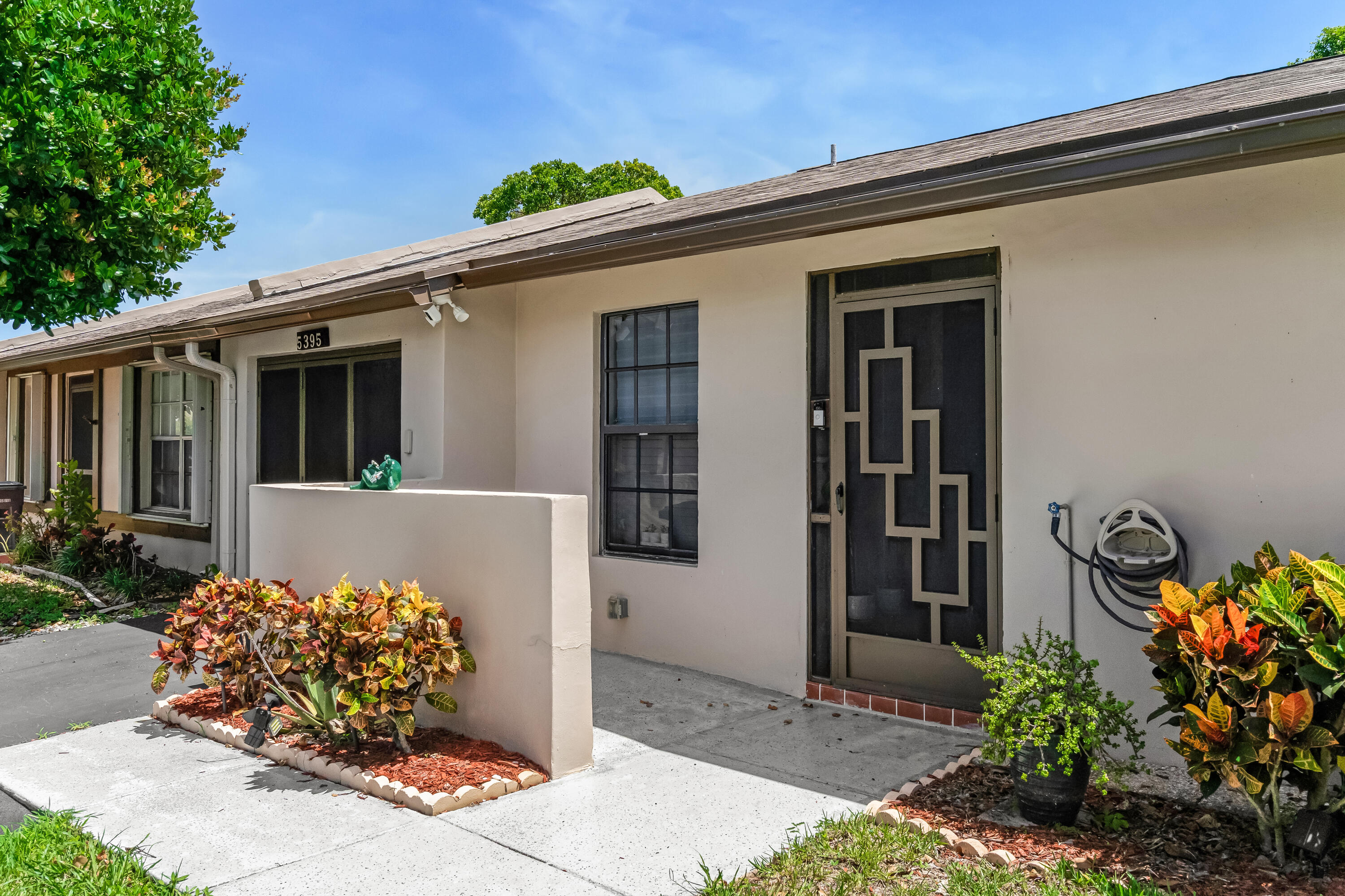 KINGS POINT 8 - Residential