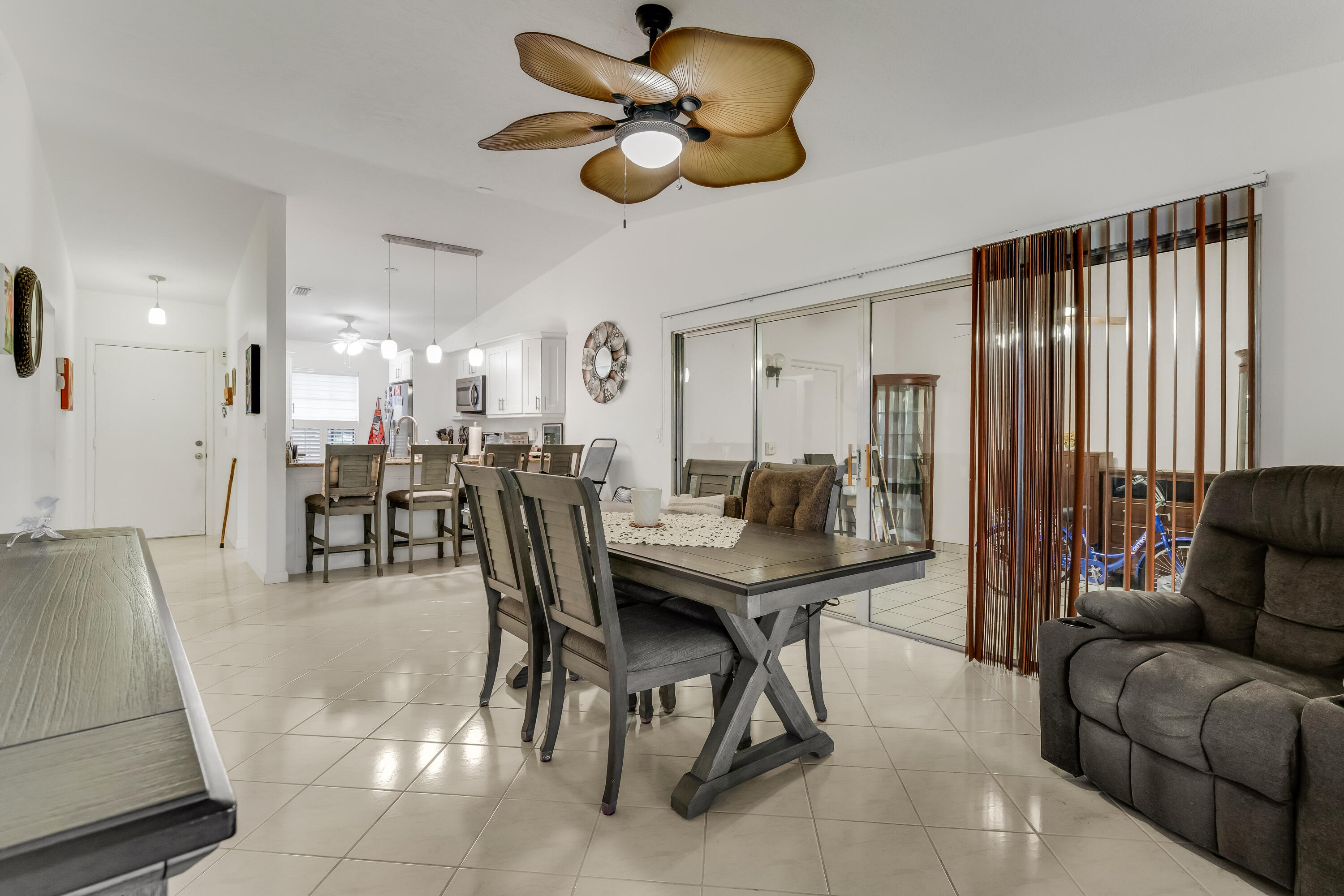 KINGS POINT 8 - Residential