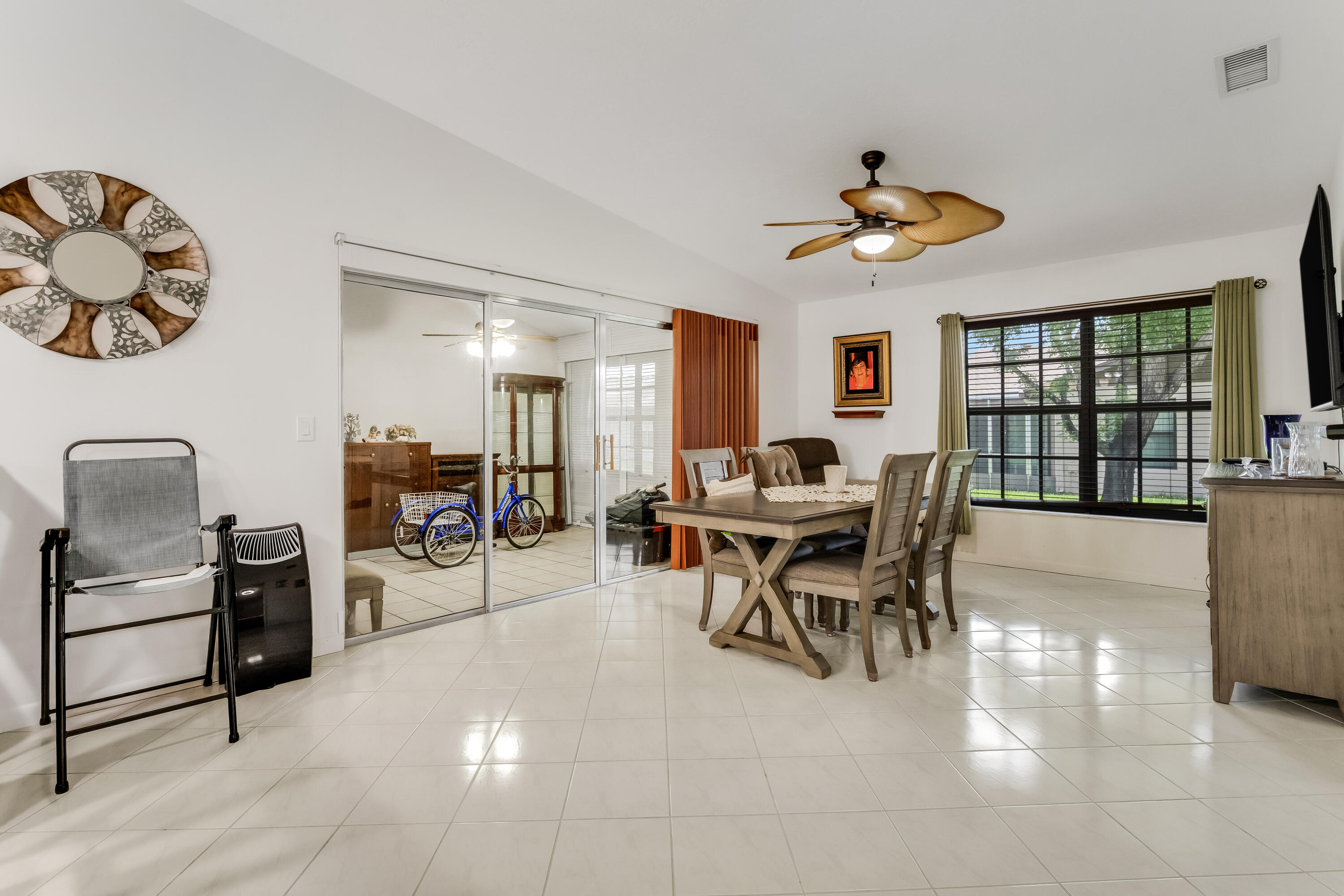 KINGS POINT 8 - Residential