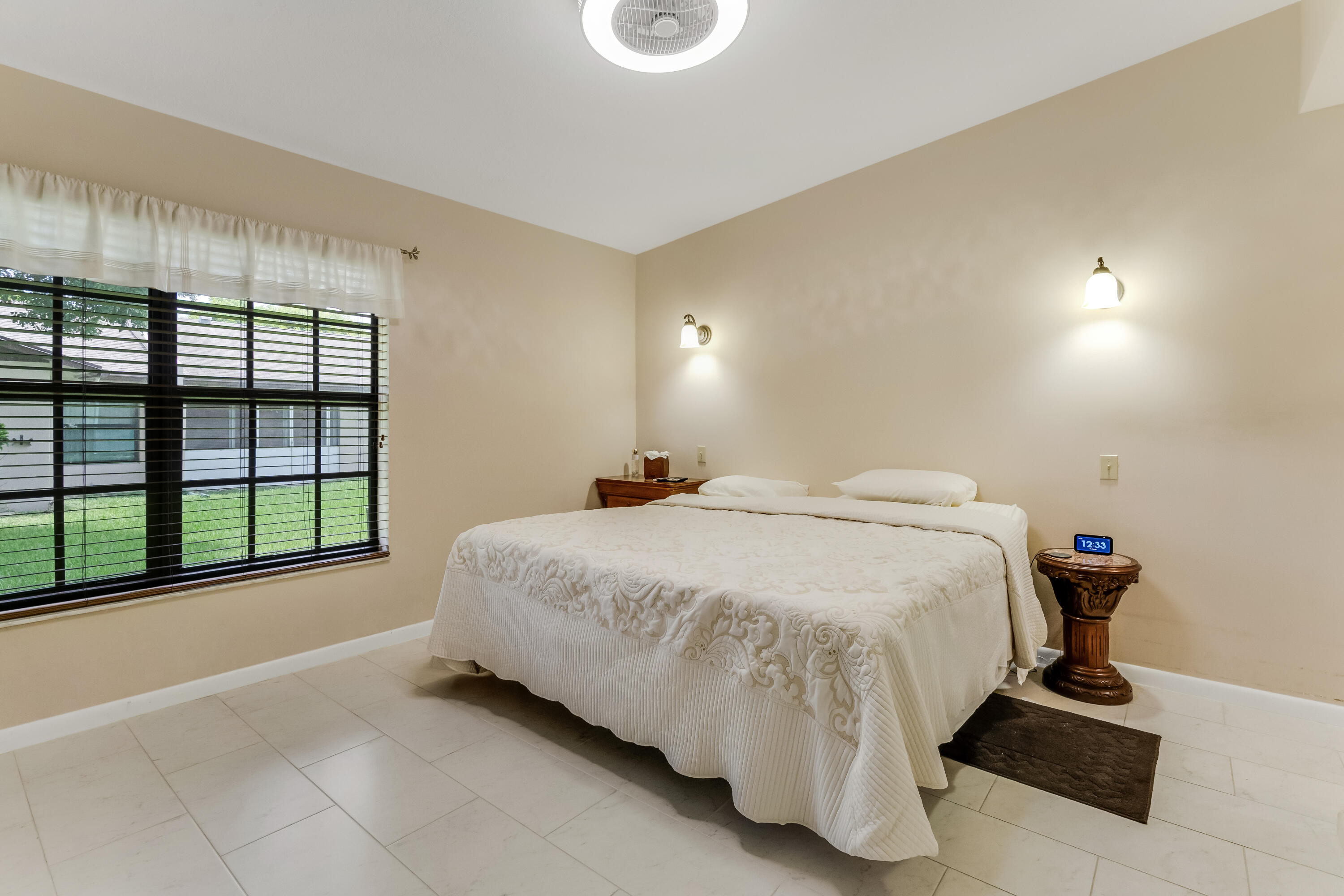 KINGS POINT 8 - Residential