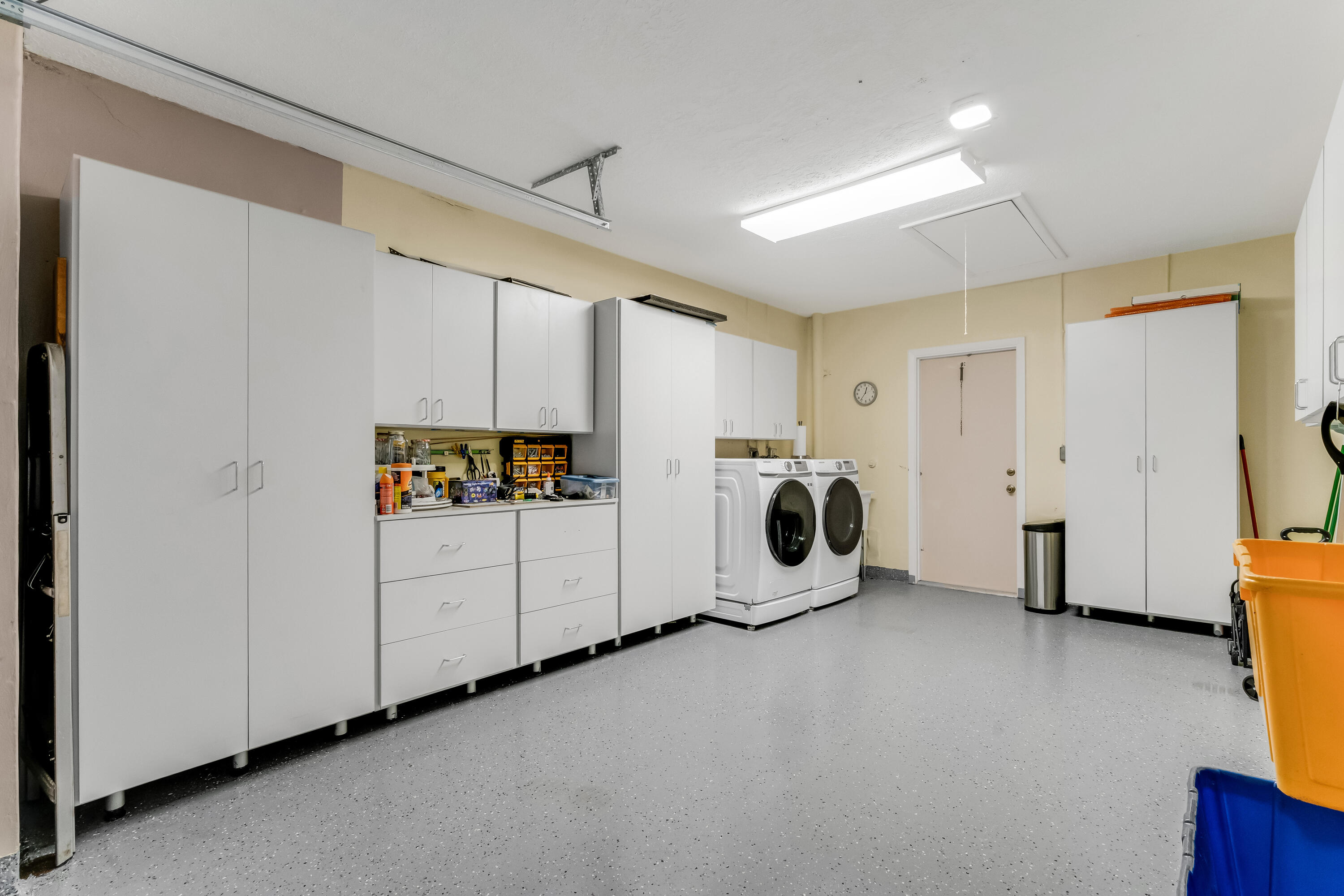 KINGS POINT 8 - Residential