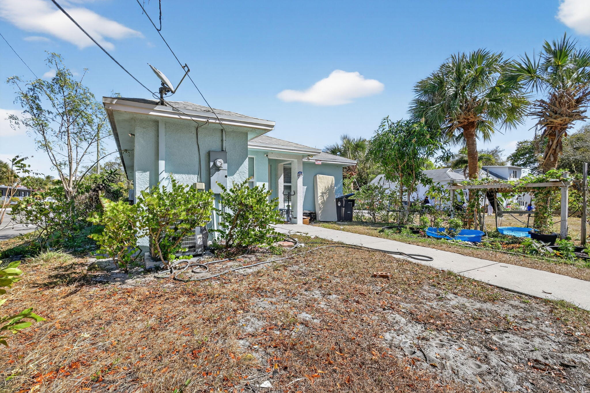 LAKE WORTH TOWN OF - Residential