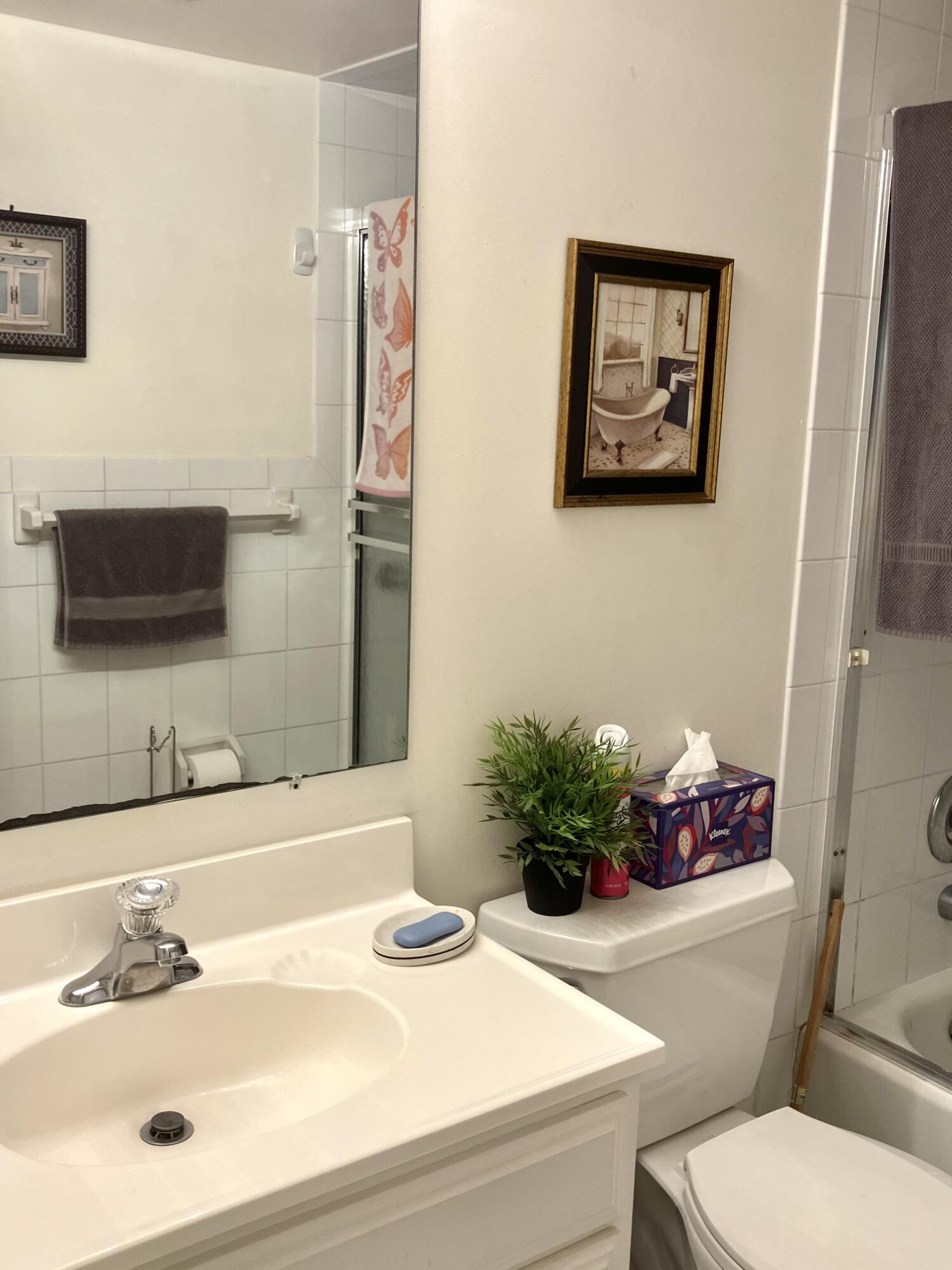 DEERFIELD BEACH CENTURY VILLAGE - Residential